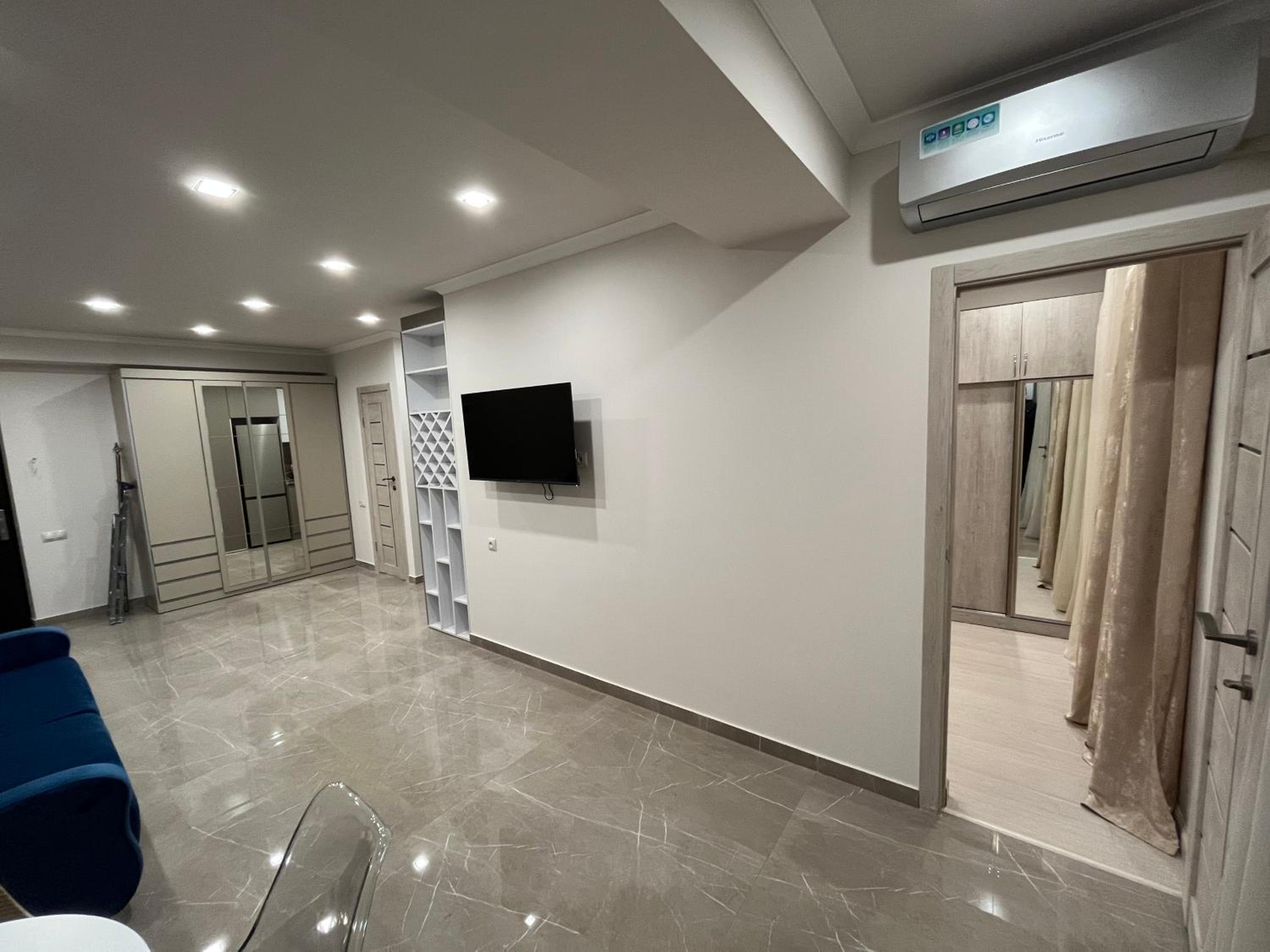 City Centre Apartment on Sakharov Square