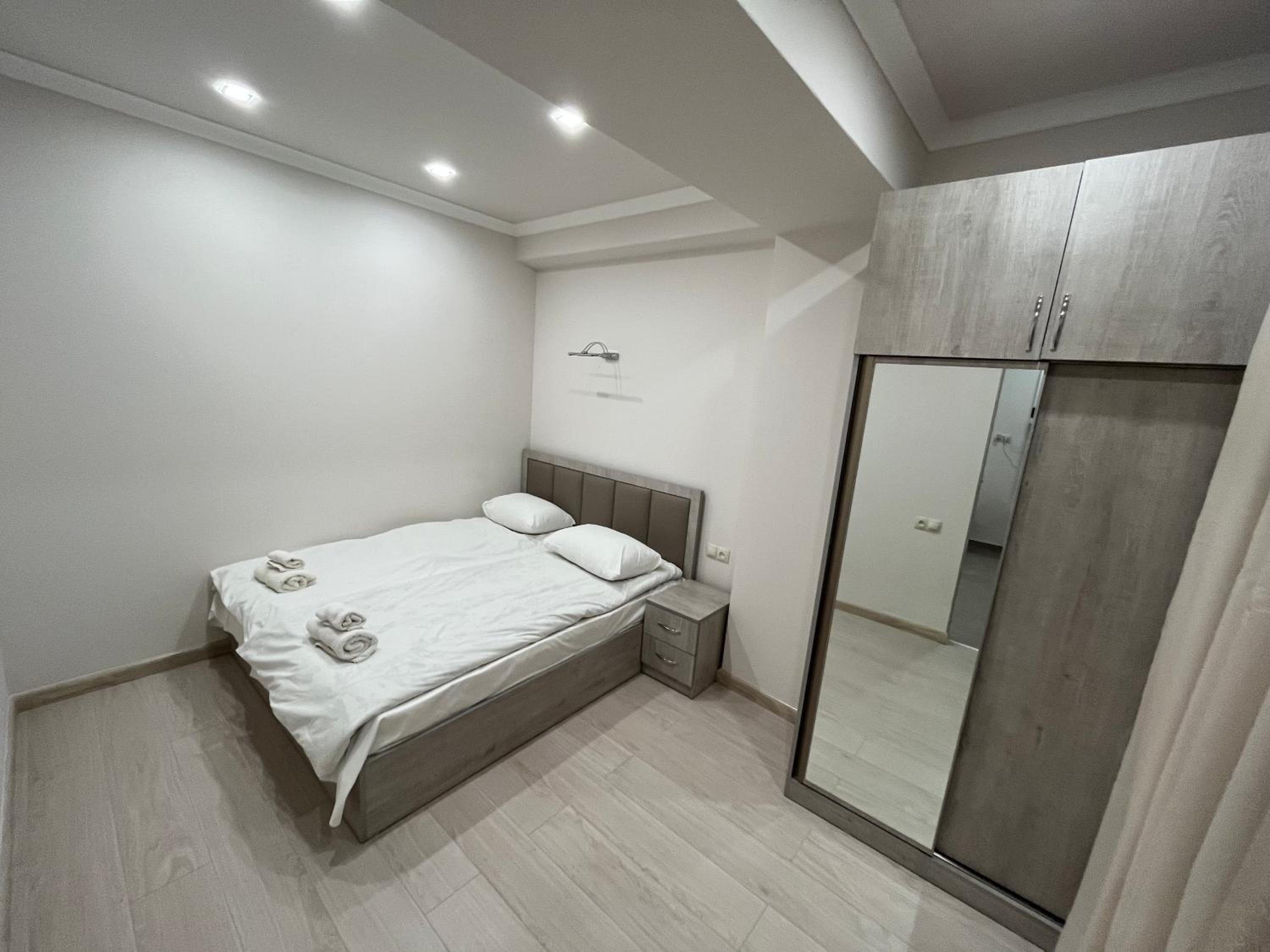 City Centre Apartment on Sakharov Square