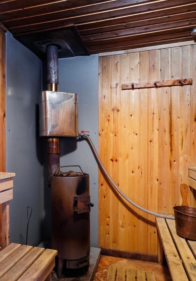 Vintage cabin - Sauna, grill, rural, close to lake & snowmobile trails, skiing