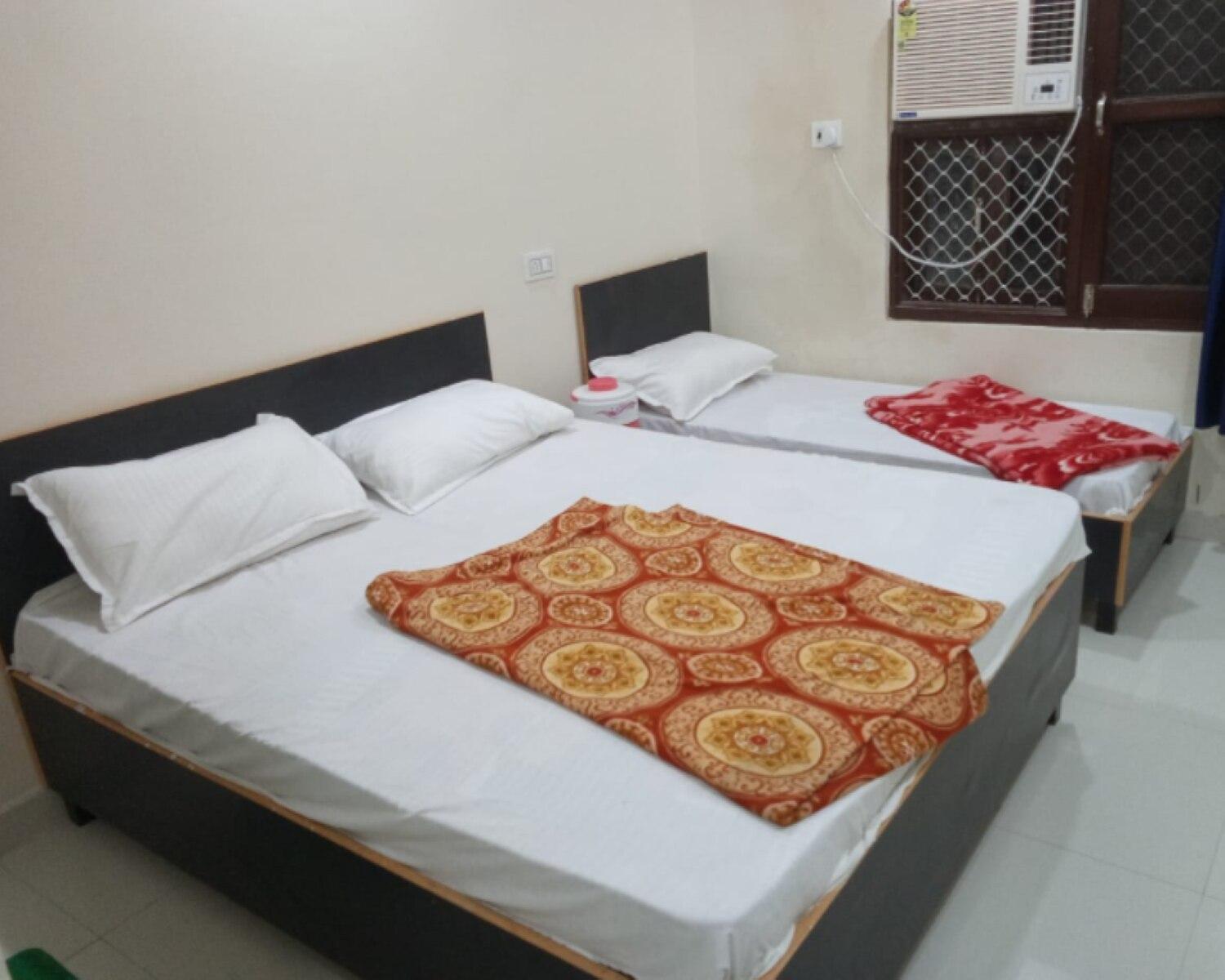 Hotel Bhatia Inn by StayApart view 5