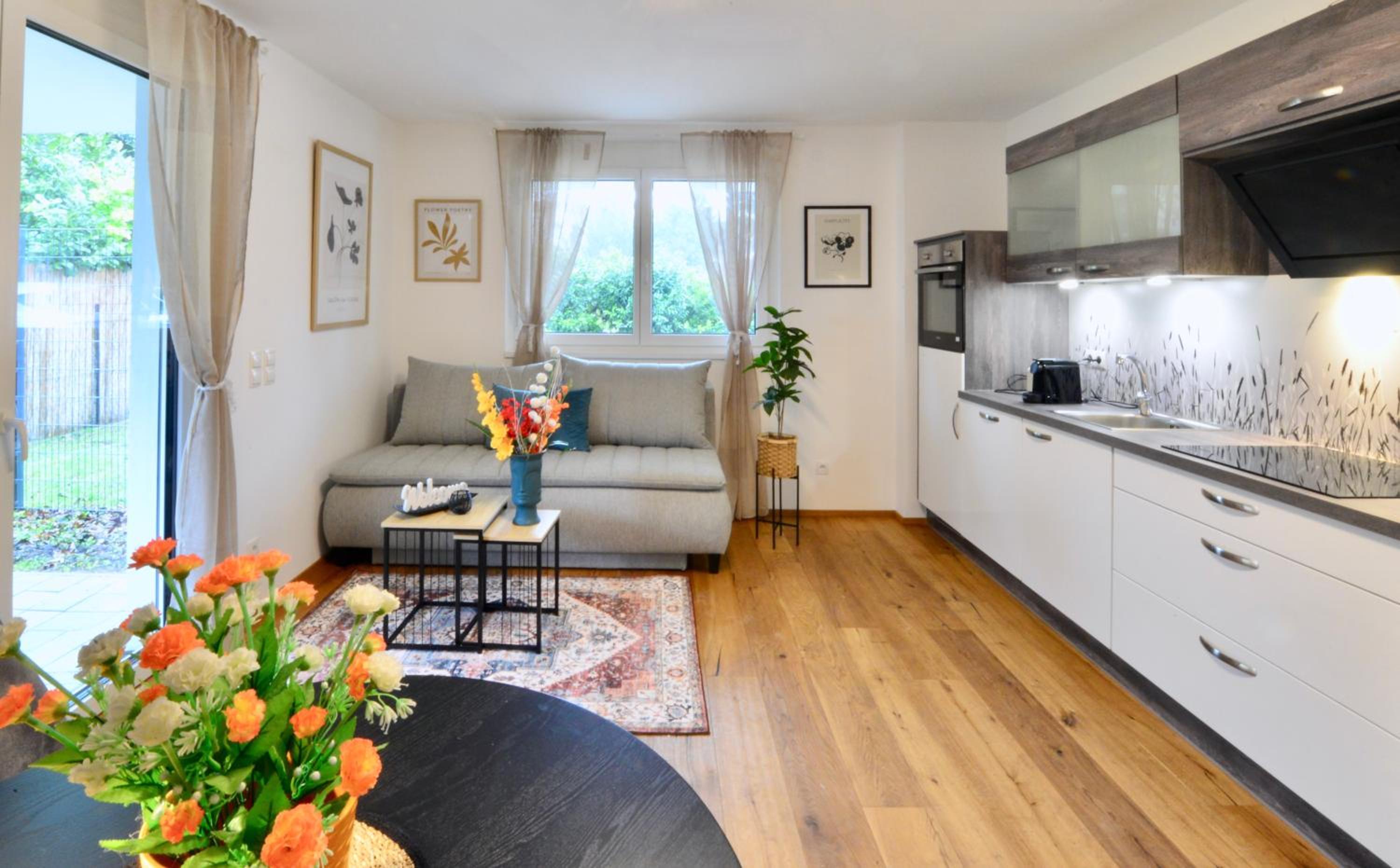 New with Parking and Metro in front of the House
