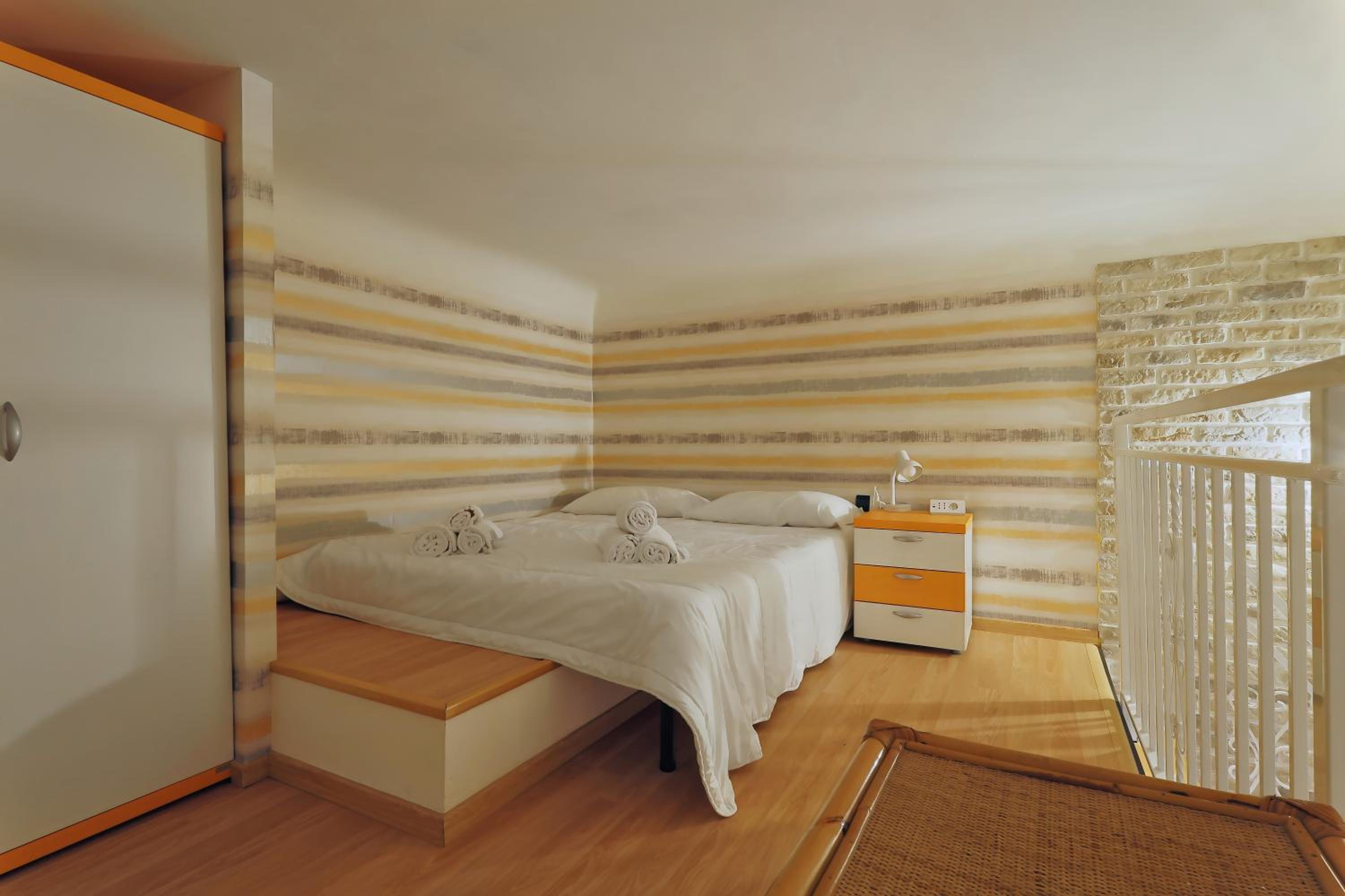 MPM-VIA WATT APARTMENT