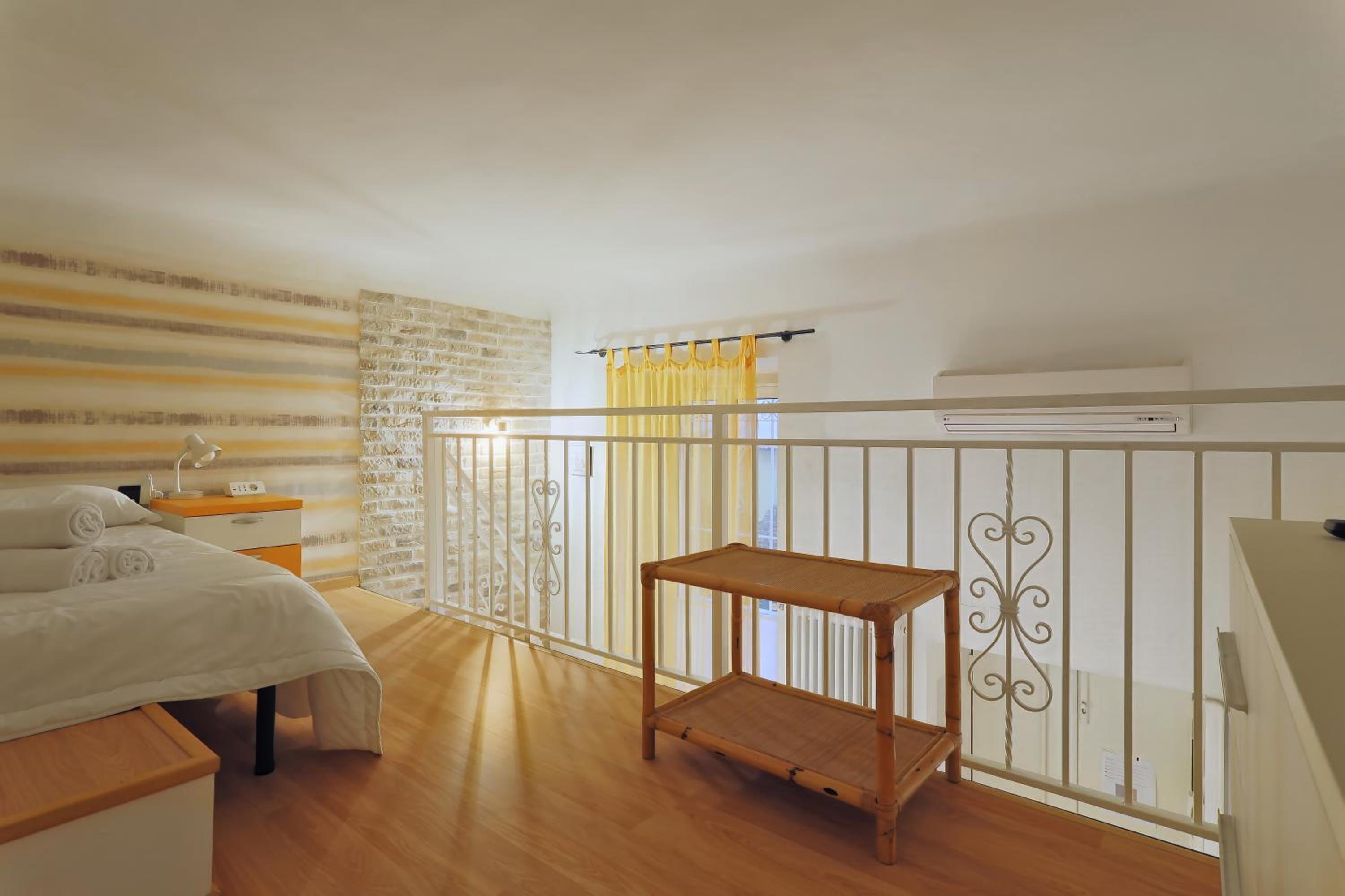 MPM-VIA WATT APARTMENT