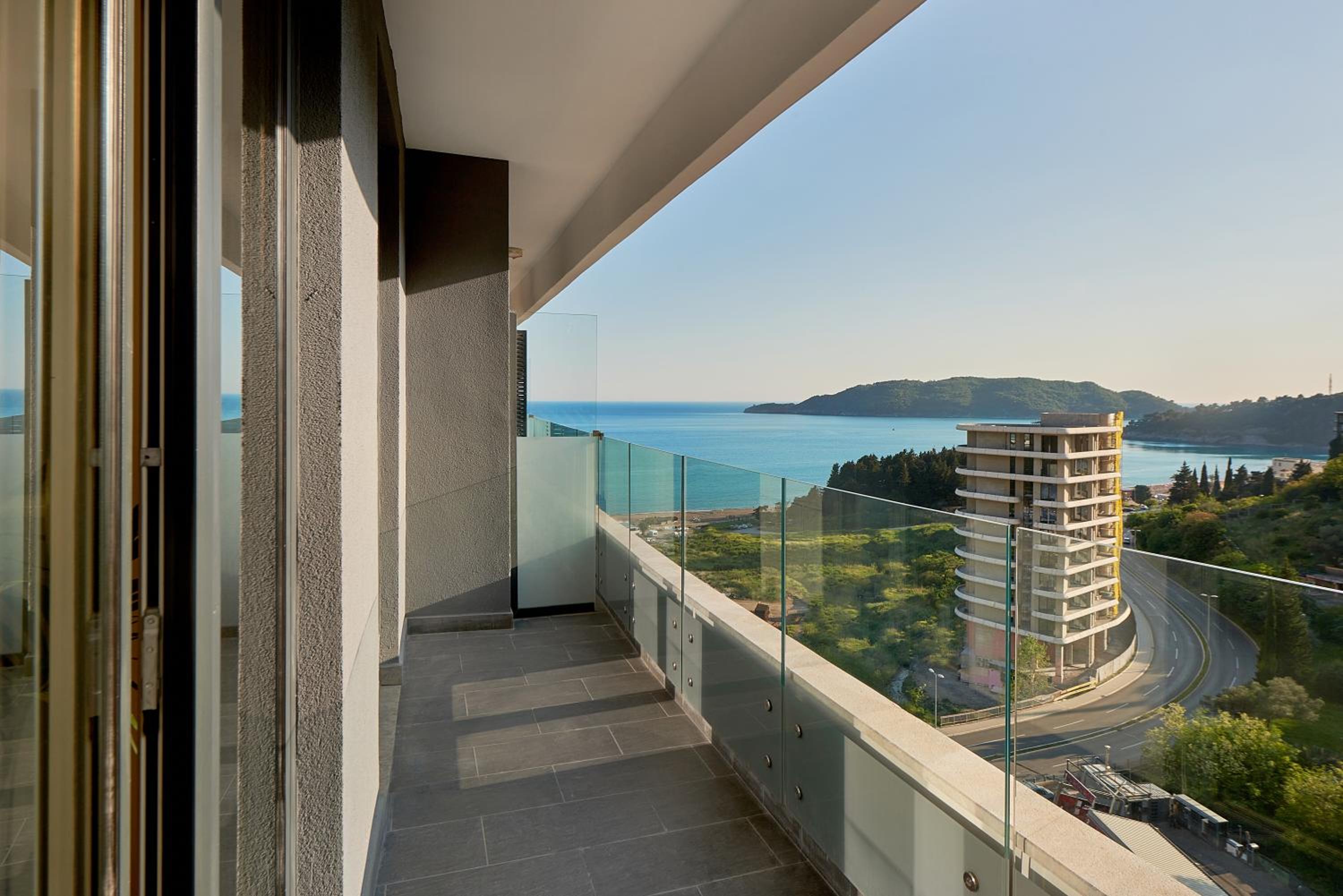 Skyline resort