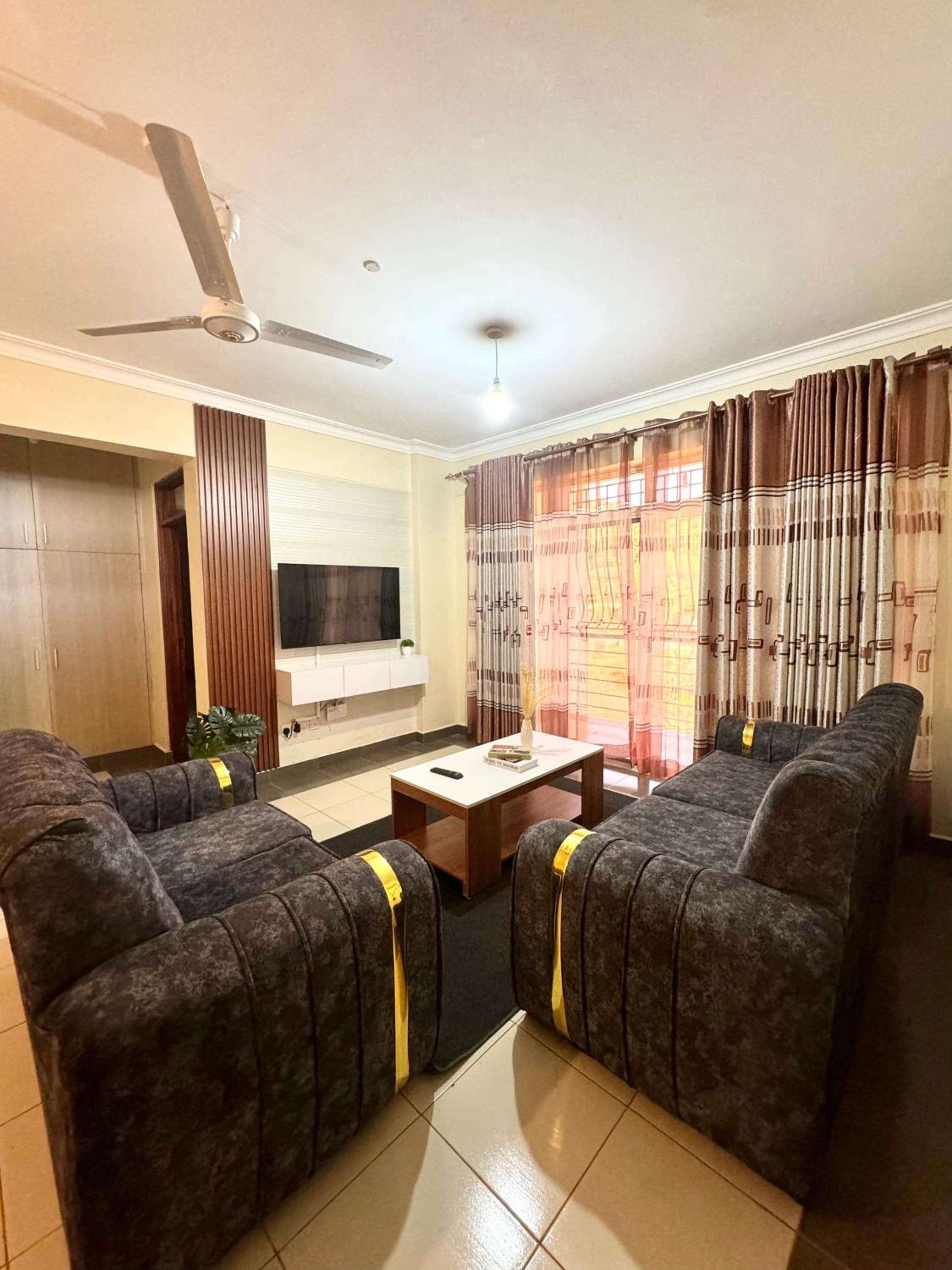 Hillsview Apartment