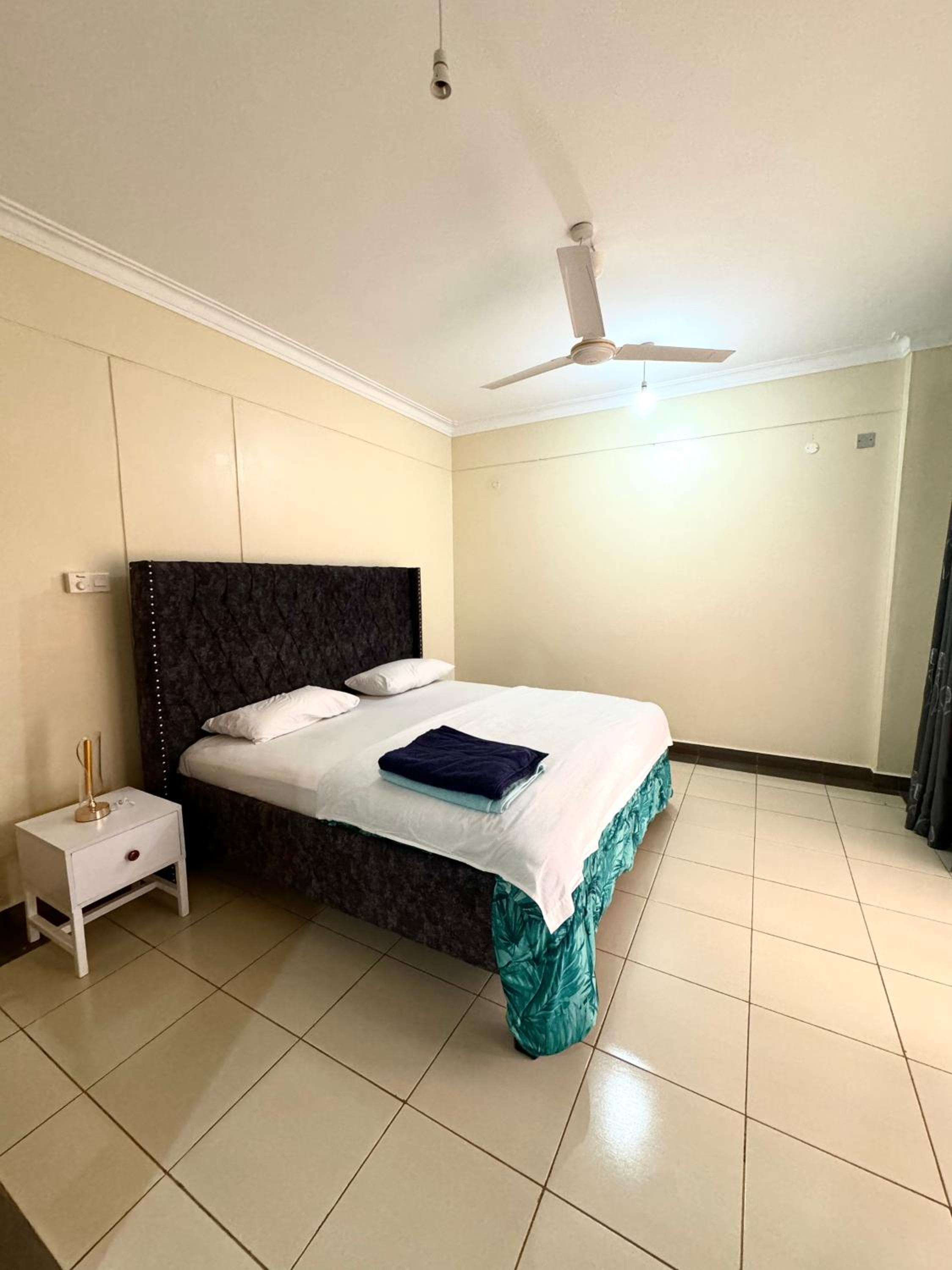 Hillsview Apartment