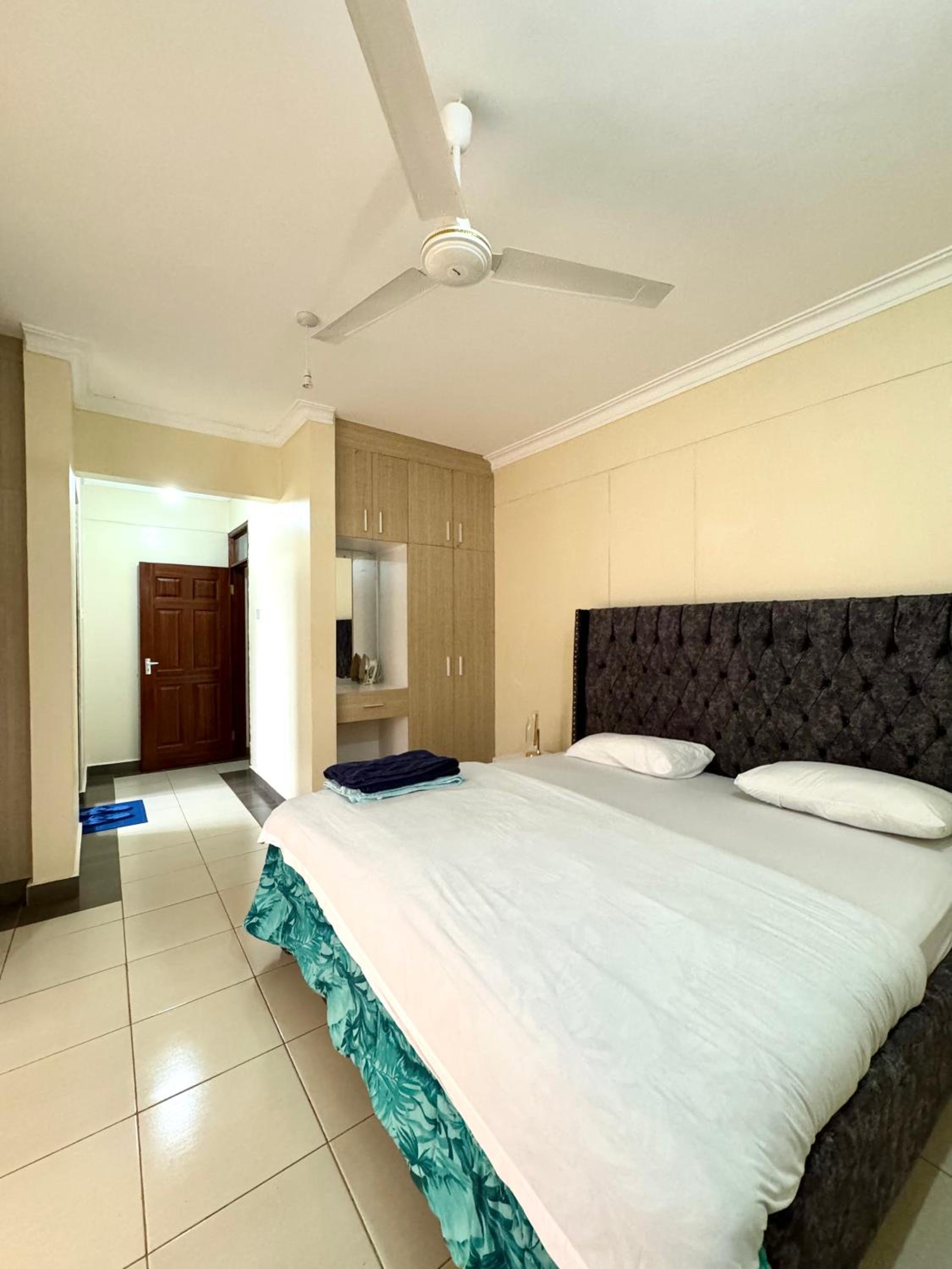 Hillsview Apartment