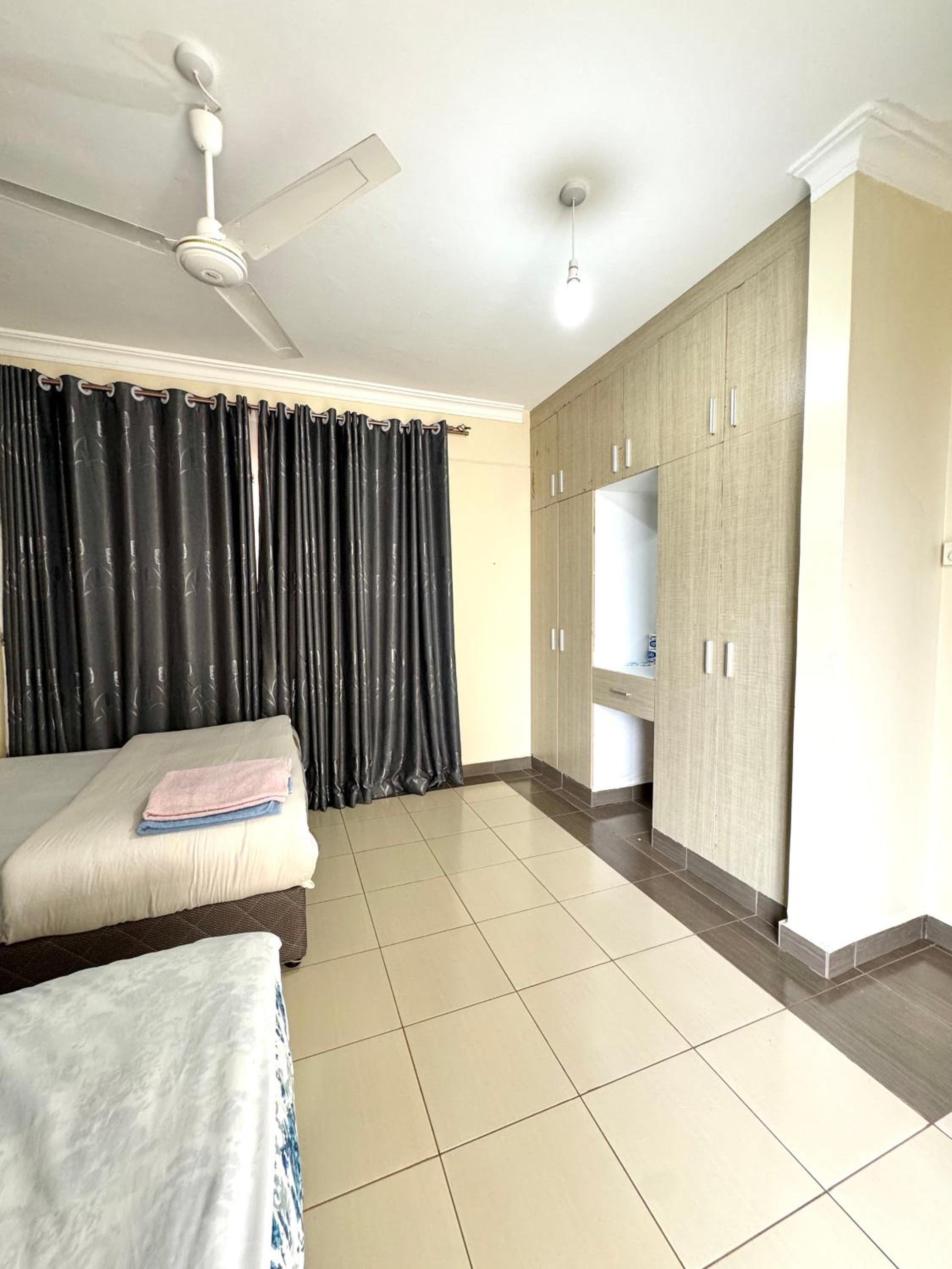 Hillsview Apartment