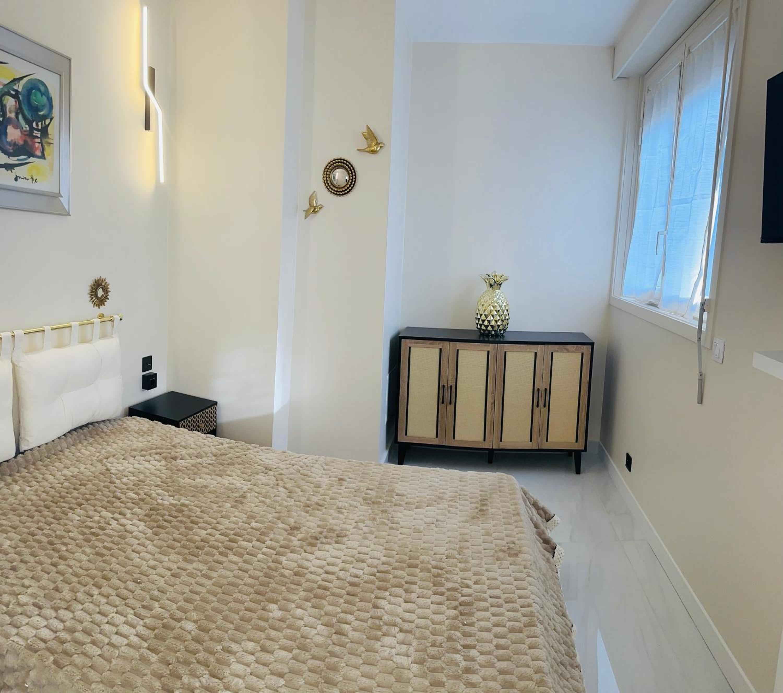 ARC DE TRIOMPHE-CARNOT Luxury & Design