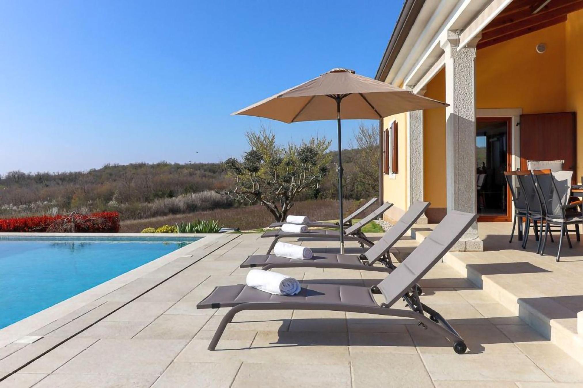 Beautiful villa Kadore with pool in Porec view 2