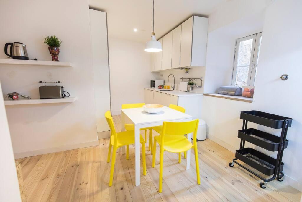 Historical Apartment Santos I