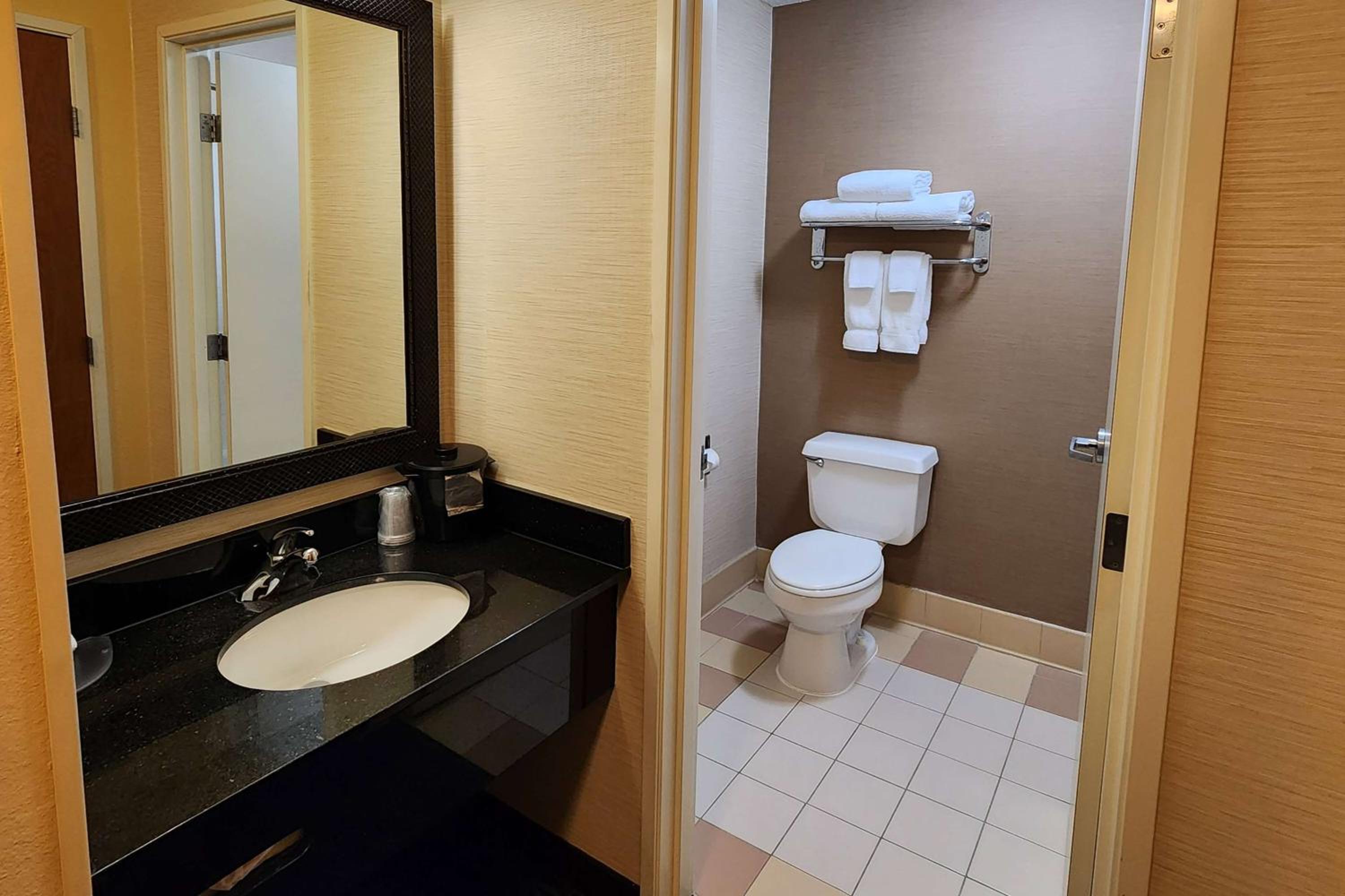 AmericInn by Wyndham St Cloud MN Shopping Area, Zdjęcie 45