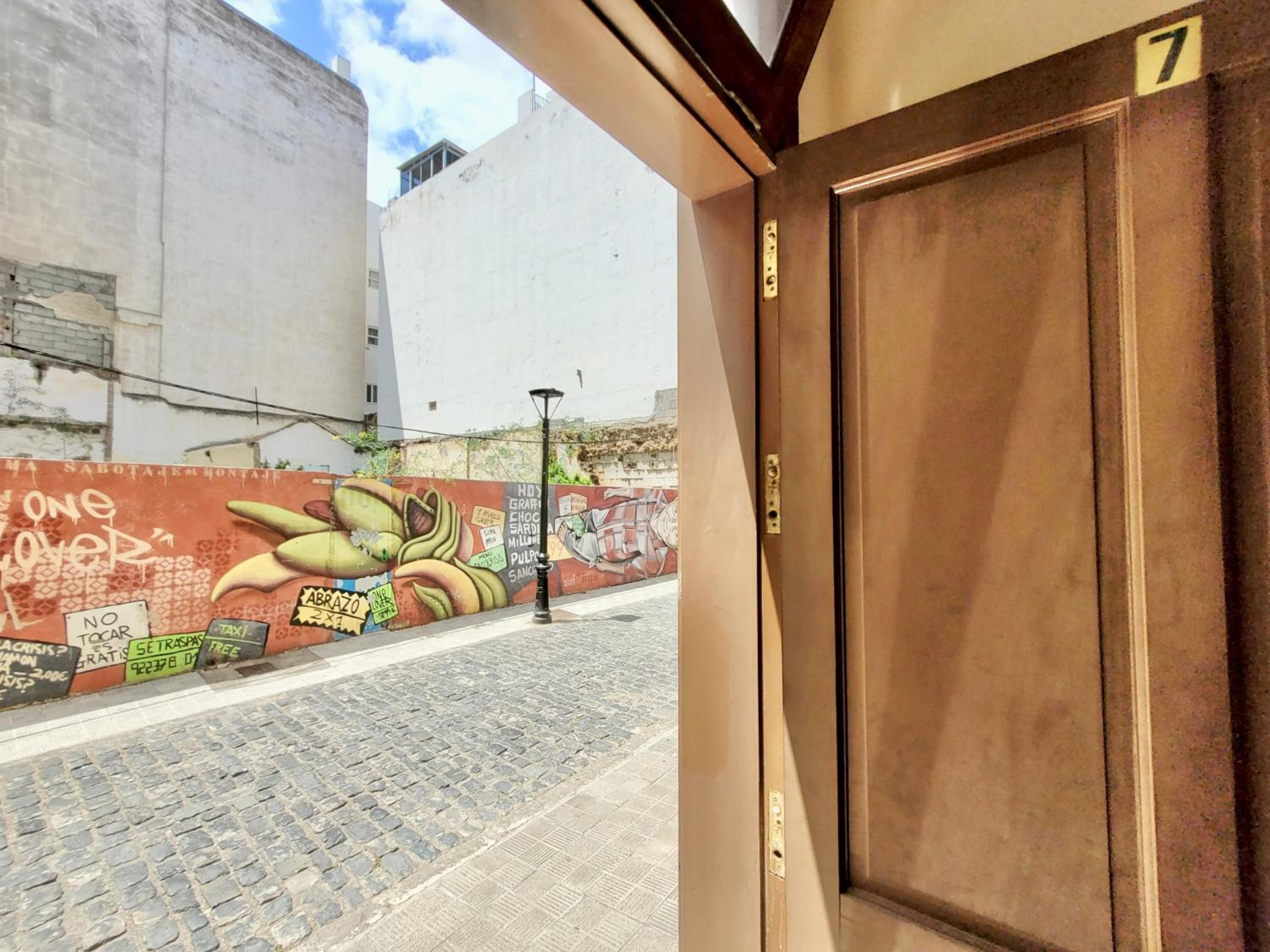 Miranda Apartment with FREE PARKING