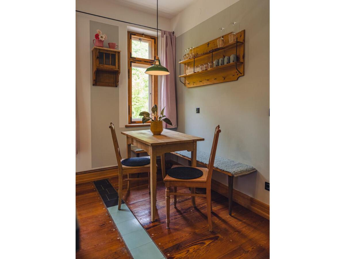 Individuelles Kreativ-Apartment direkt am Kochelsee