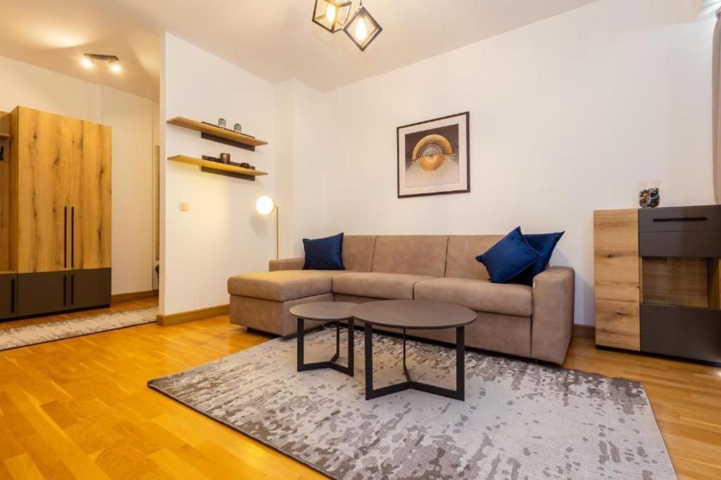 Apartments RONDO