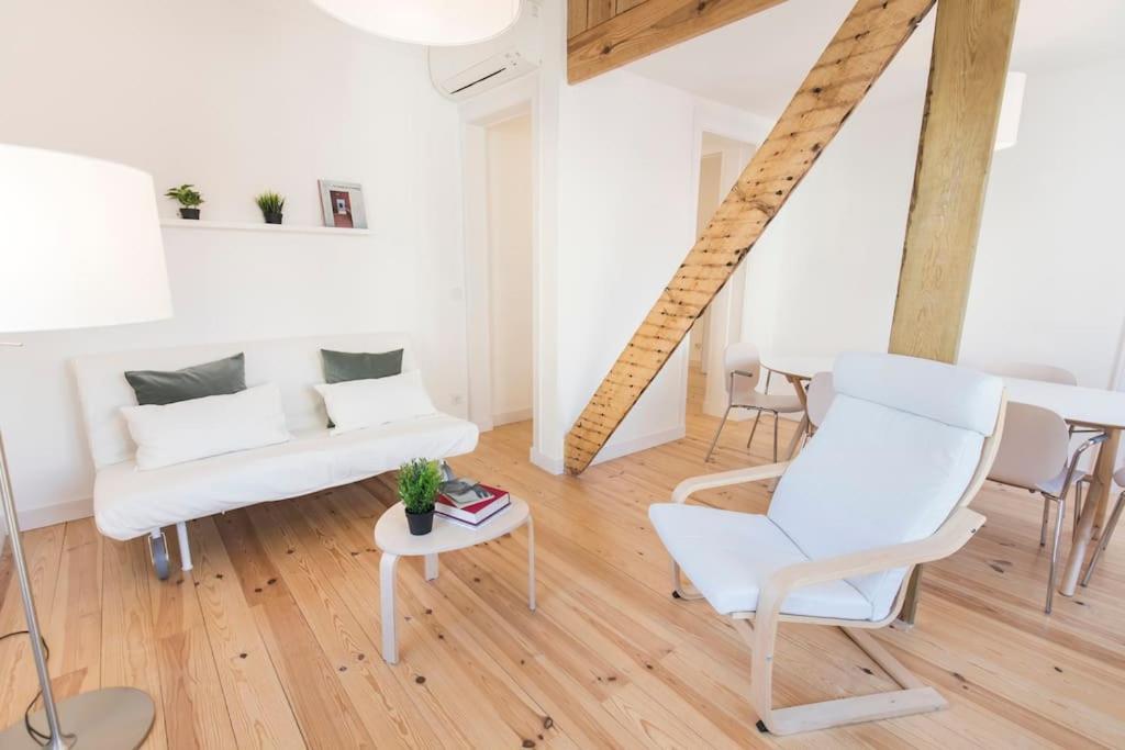Historical Apartment Santos III