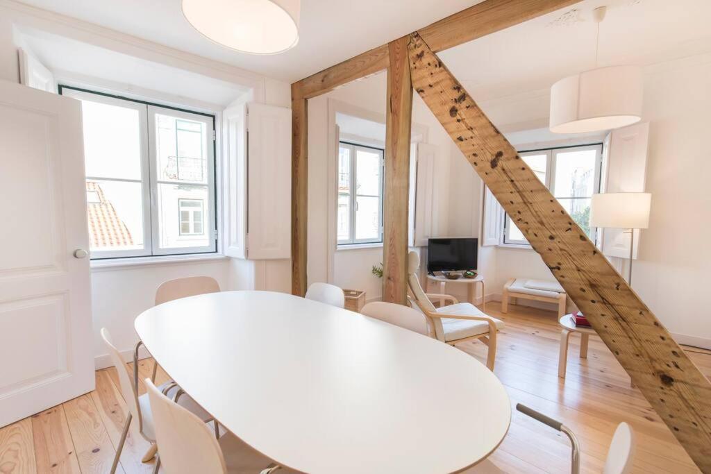 Historical Apartment Santos III