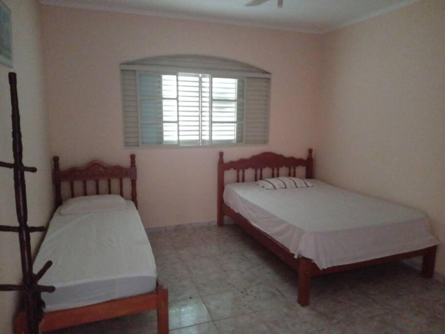 casa c/4 dormitórios e piscina