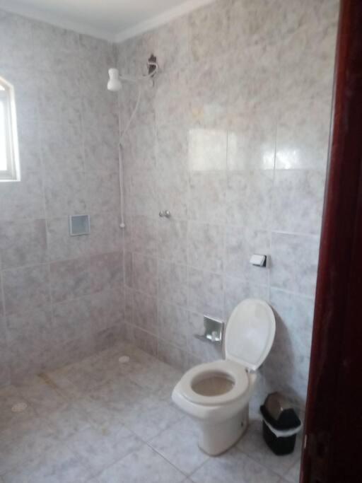 casa c/4 dormitórios e piscina