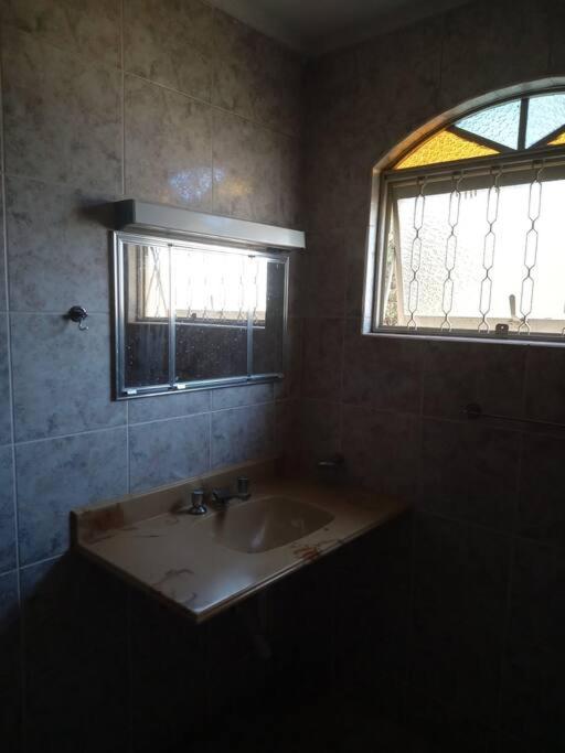 casa c/4 dormitórios e piscina