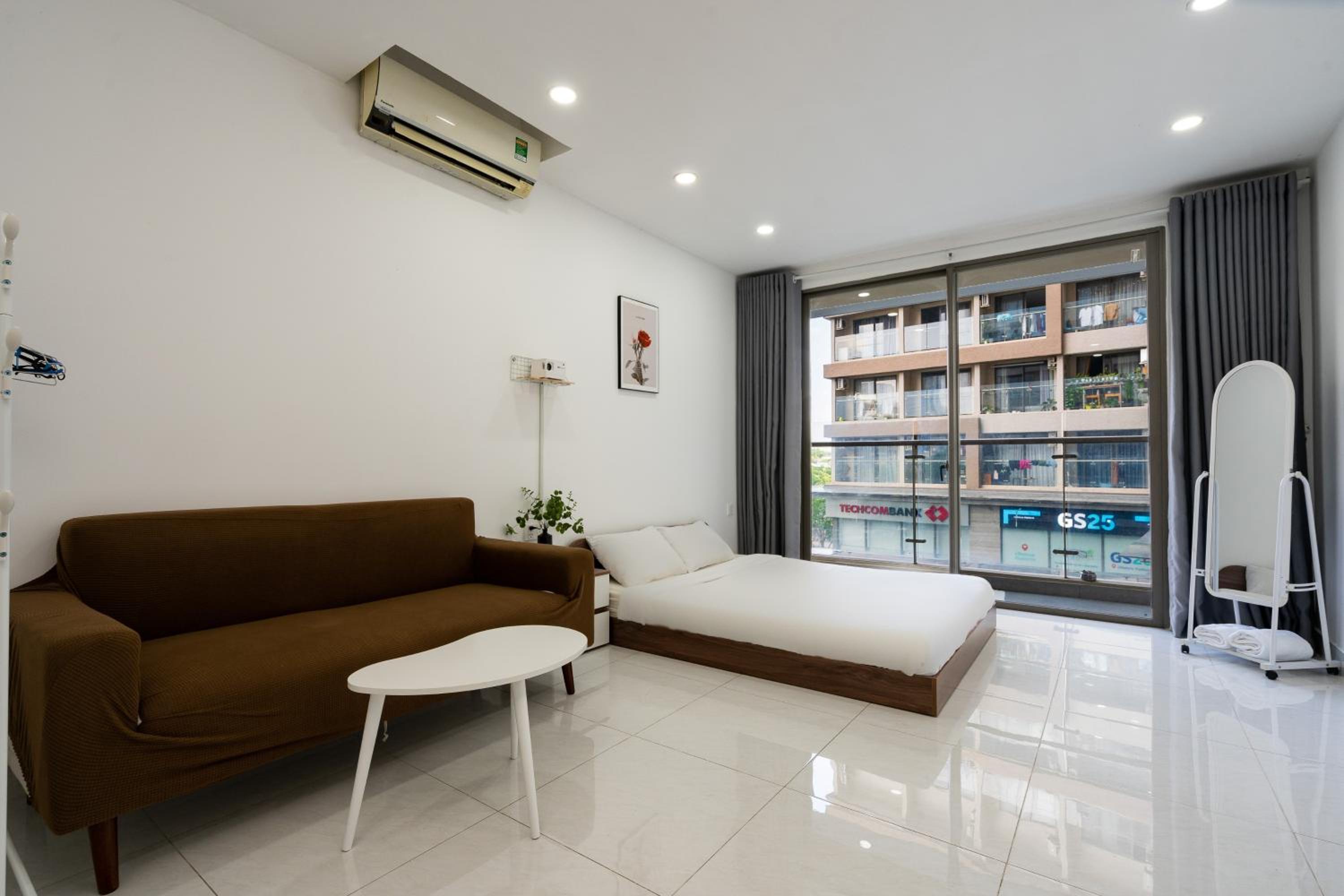 Helios Riverside Apartment