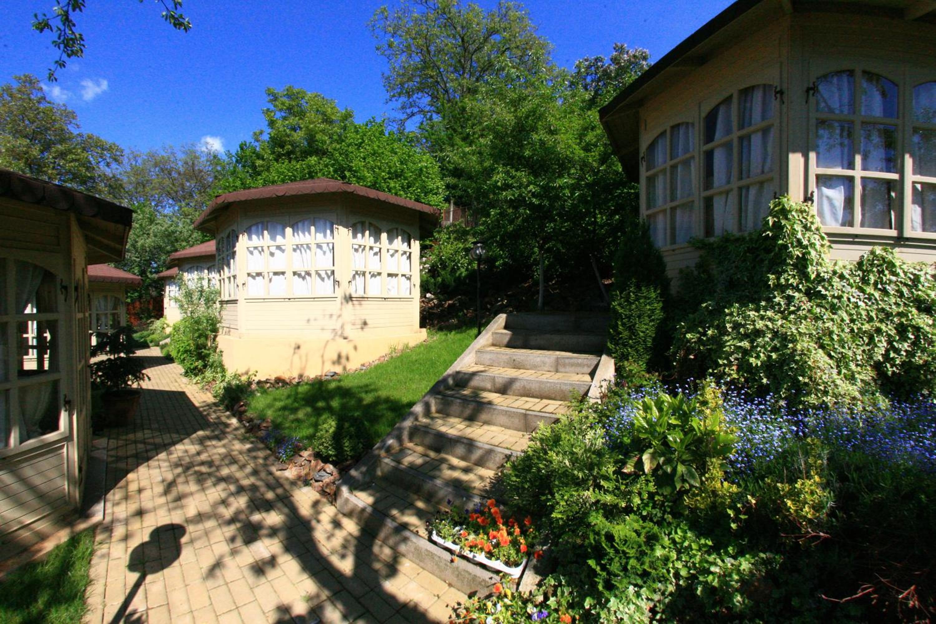 Photo 18