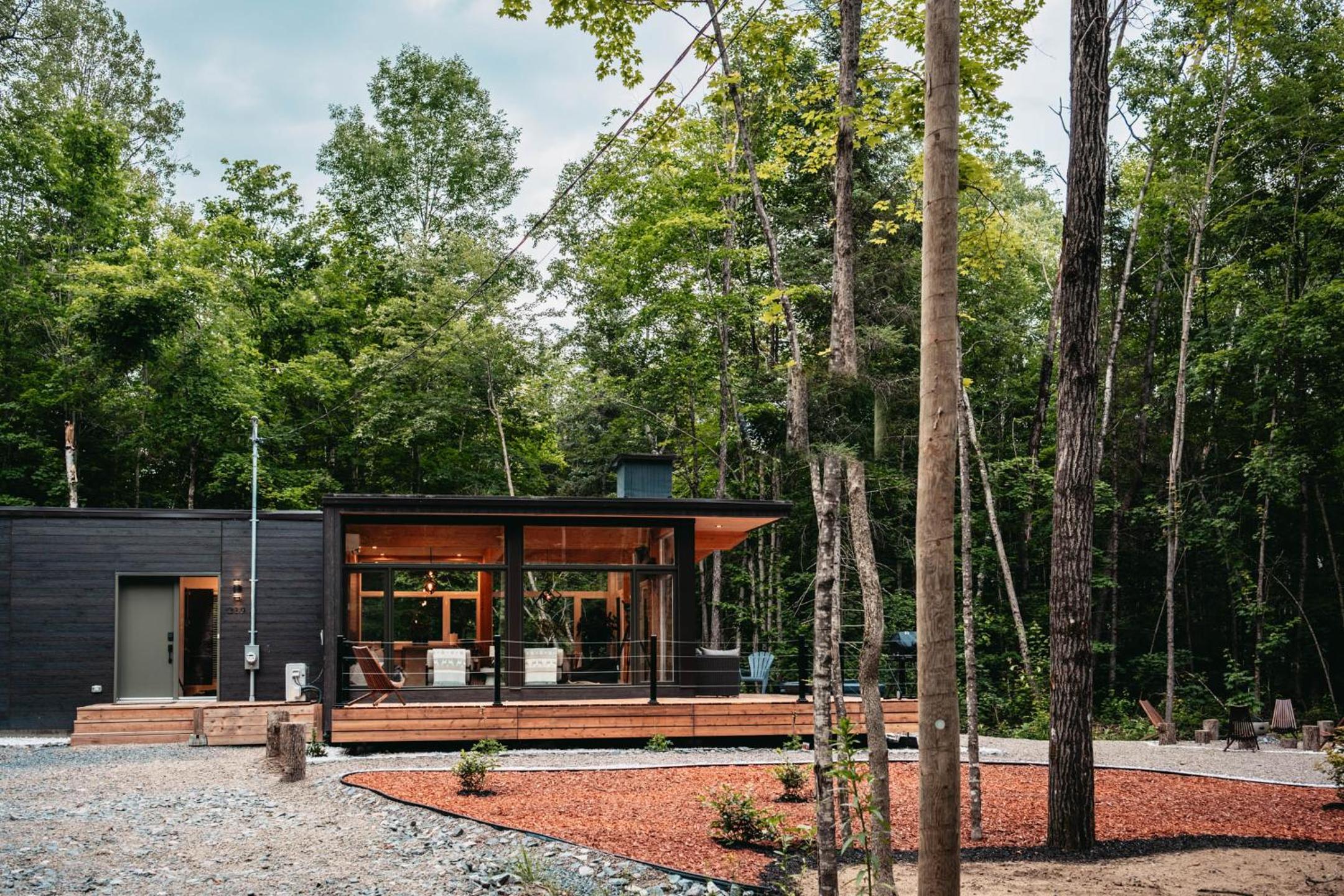 Tremblant Forest Spa Lac Plage Quai Privé