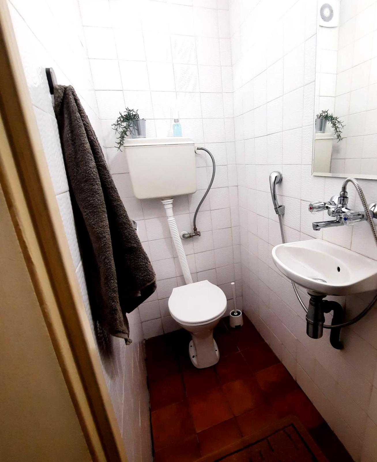 Spacious 3 bedroom apartment, close to metro station
