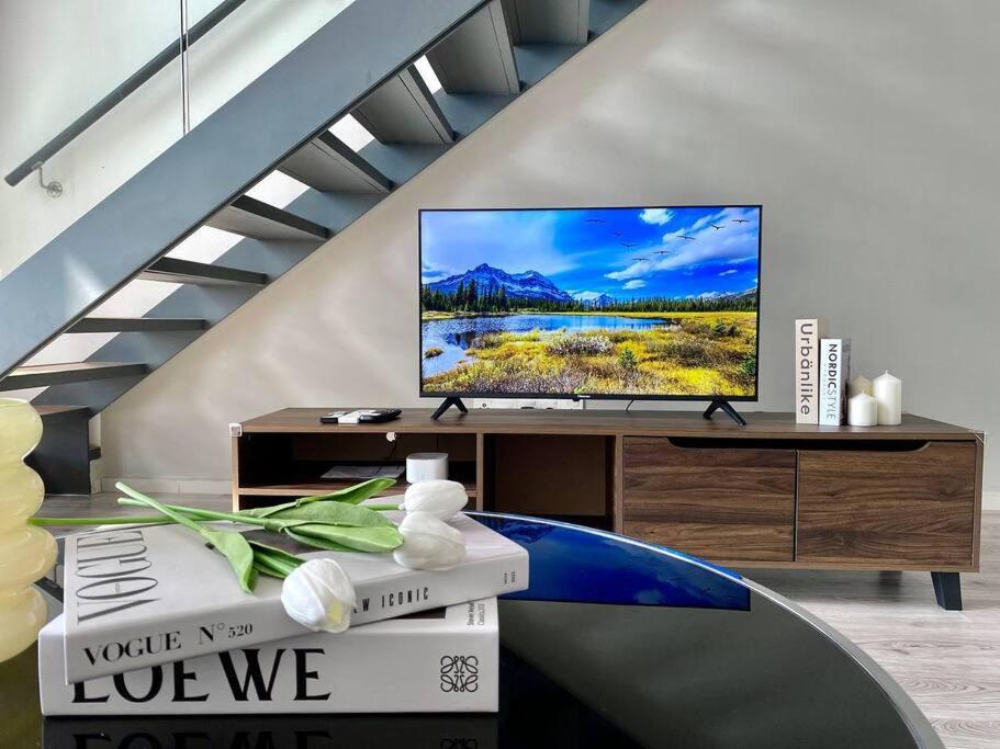 Modern EkoCheras Loft KLCC View near MRT FreeWifi