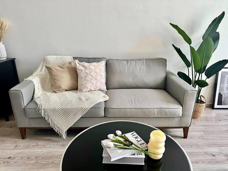 Modern EkoCheras Loft KLCC View near MRT FreeWifi