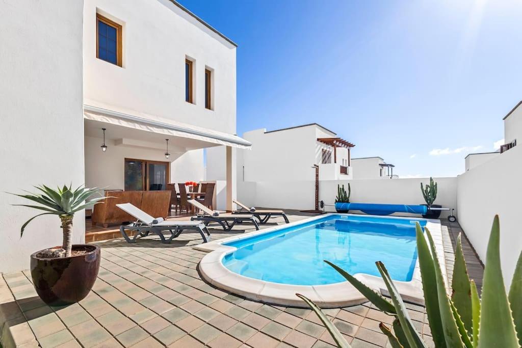 Villa Nica