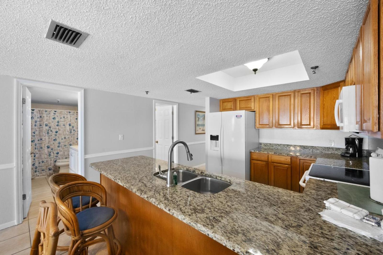 Direct Beachfront - 3b 2b - Beach Place #411
