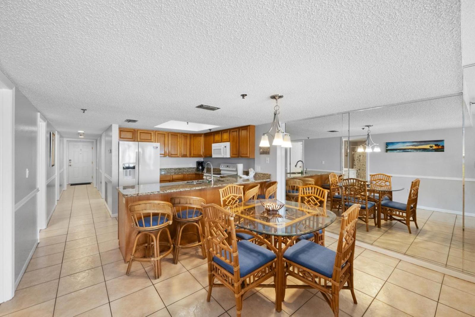 Direct Beachfront - 3b 2b - Beach Place #411
