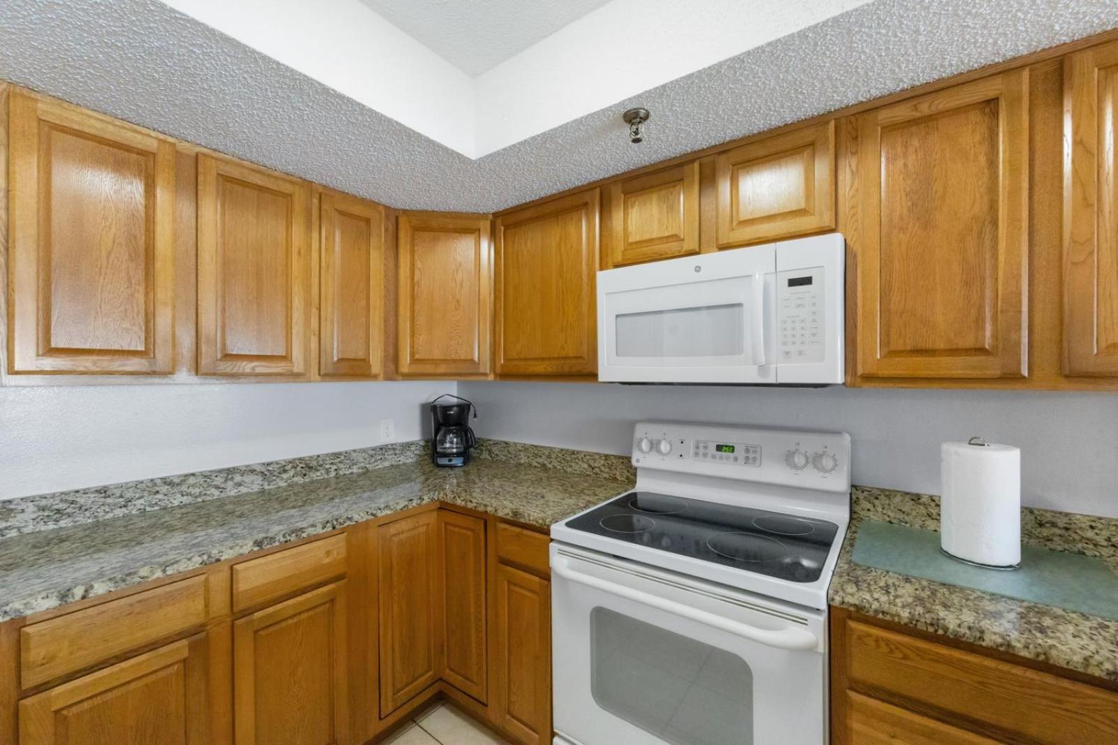 Direct Beachfront - 3b 2b - Beach Place #411