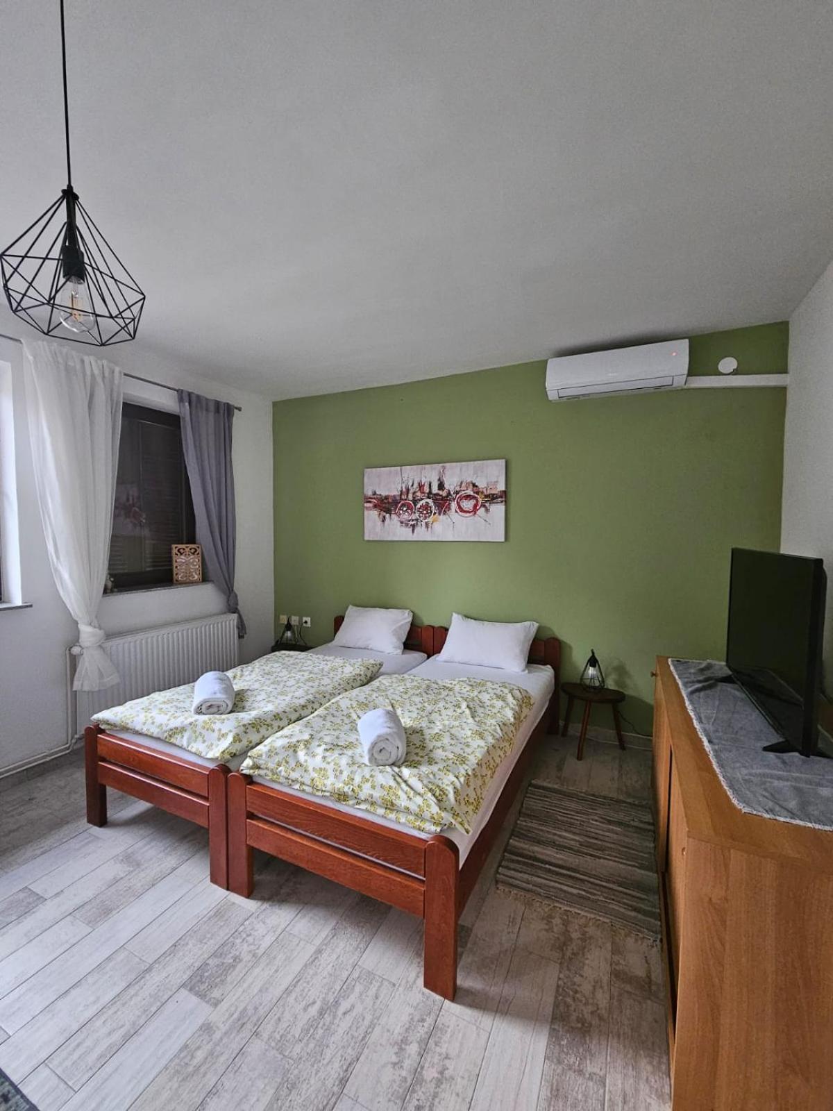 Studio apartman Dora