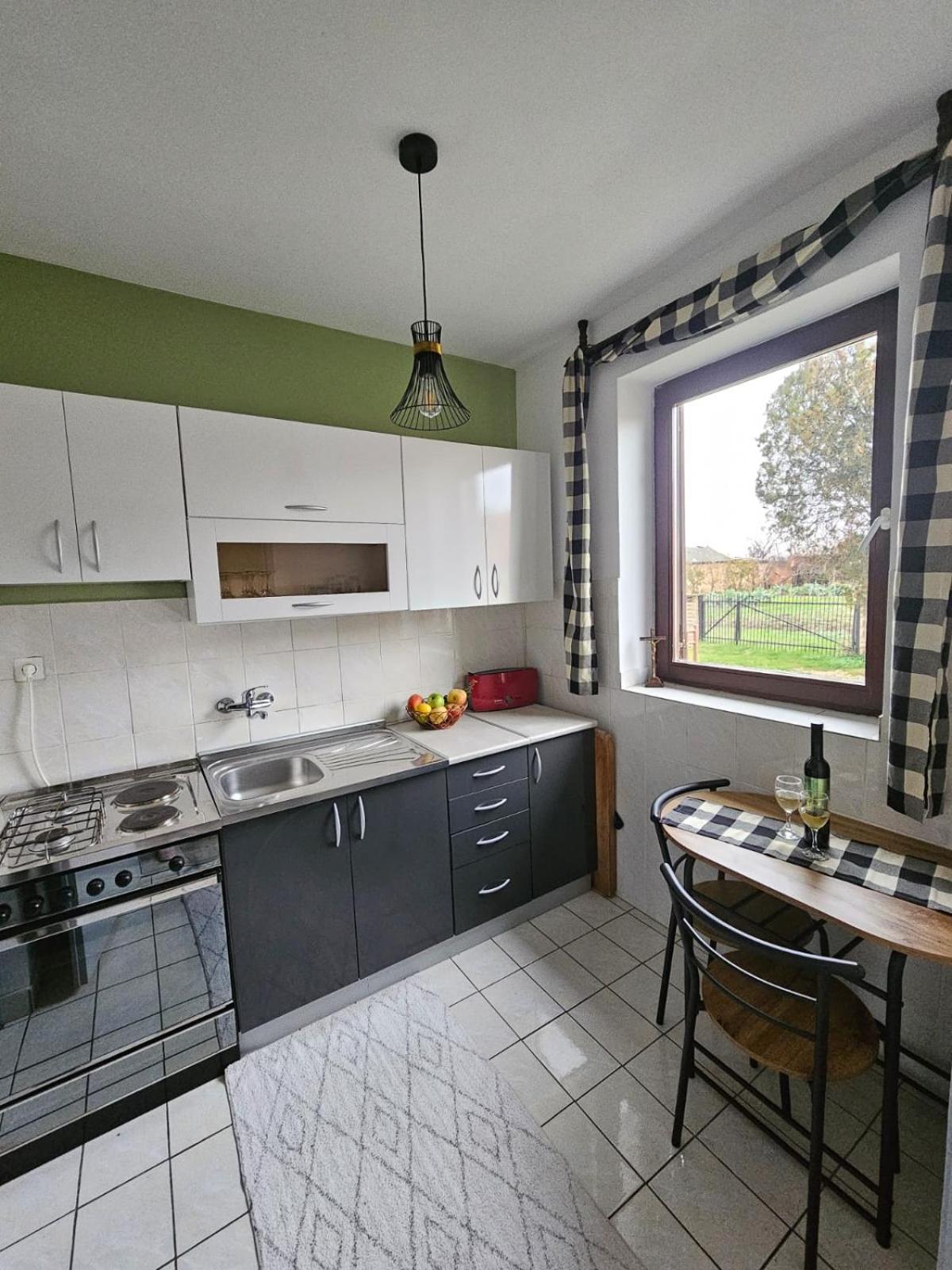 Studio apartman Dora