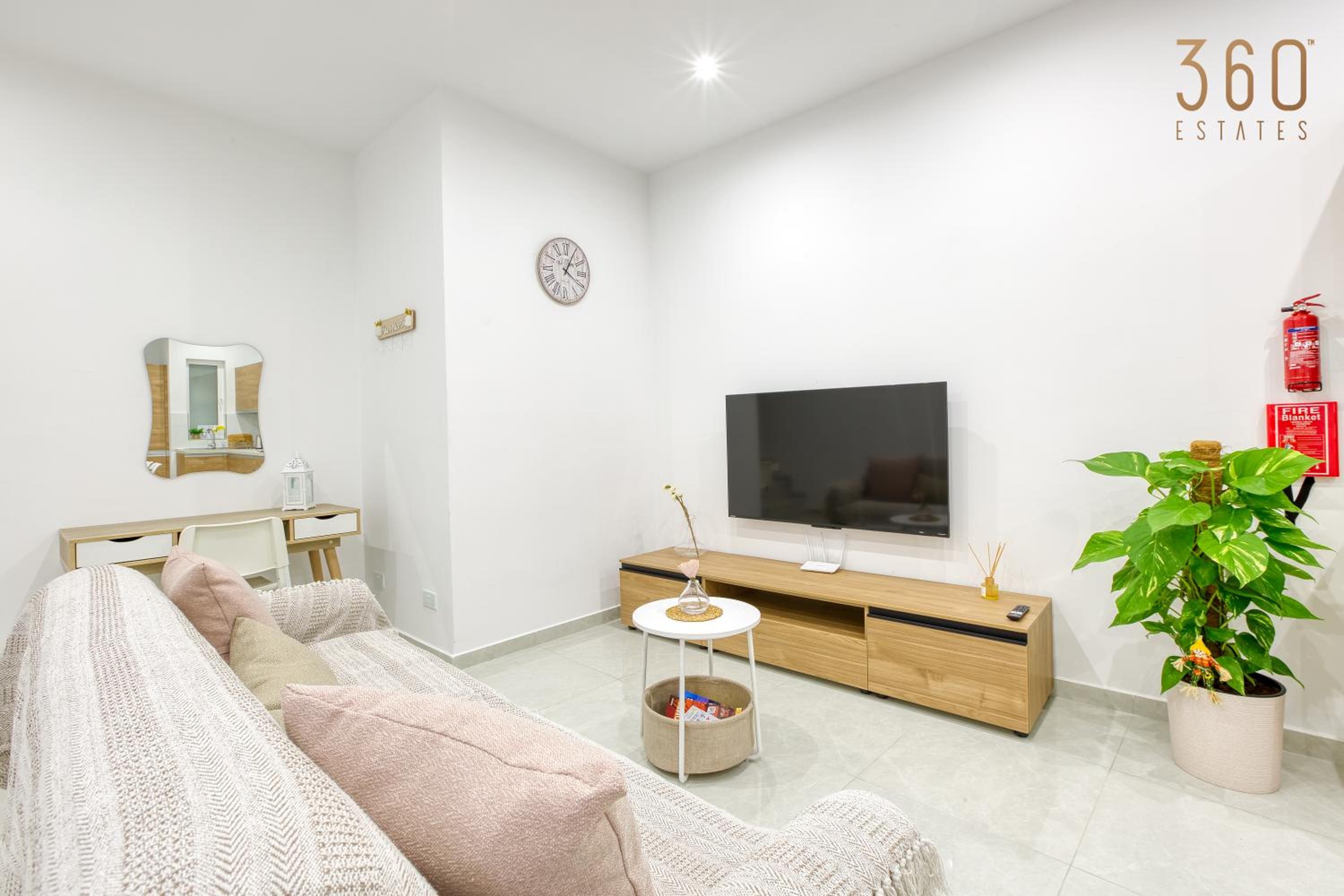 Modern fully Equipped 1BR home in St Julians by 360 Estates photo 5