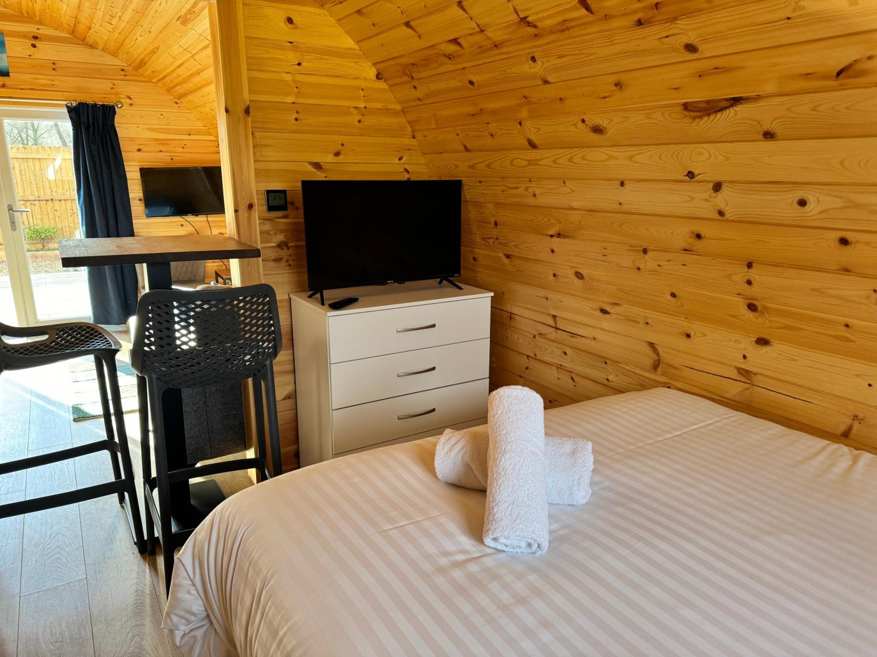 Kings Lynn Vacations - Woodlakes Park By Liv Retreats - Property Image 80