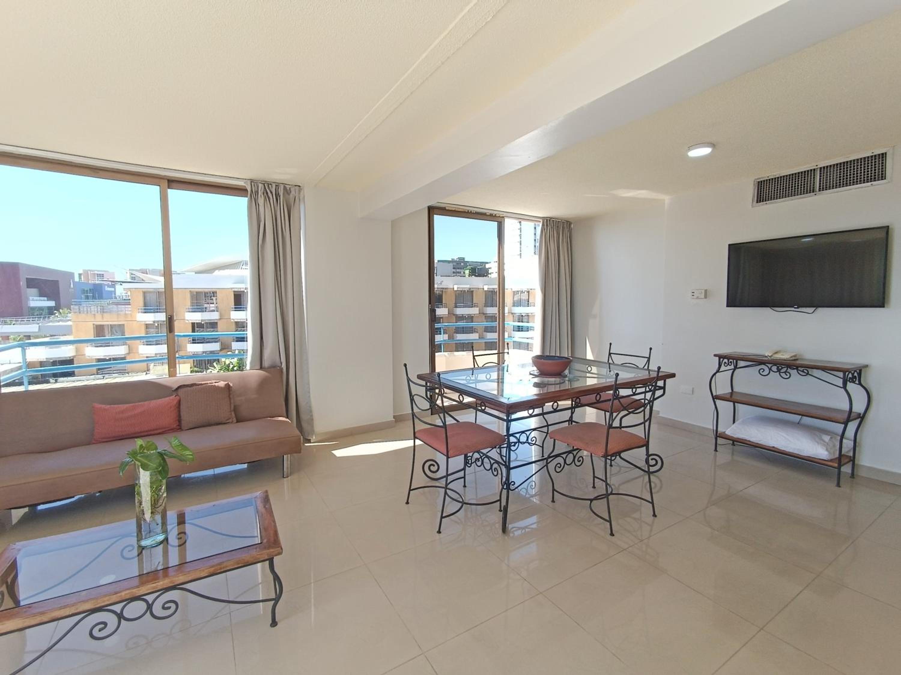 Hotel Margarita Dynasty - Photo 49