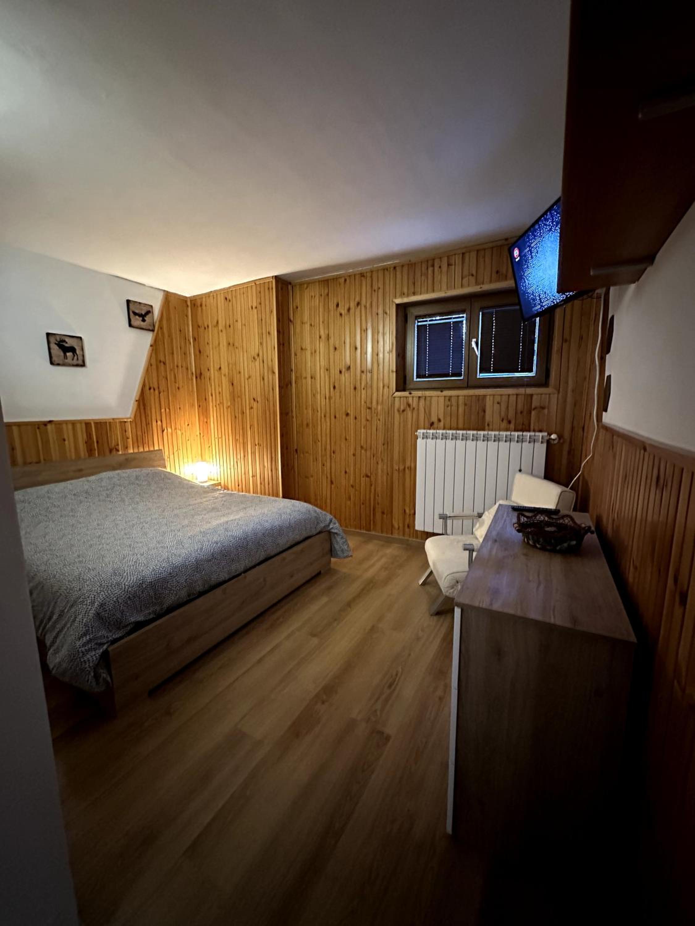 Photo 11