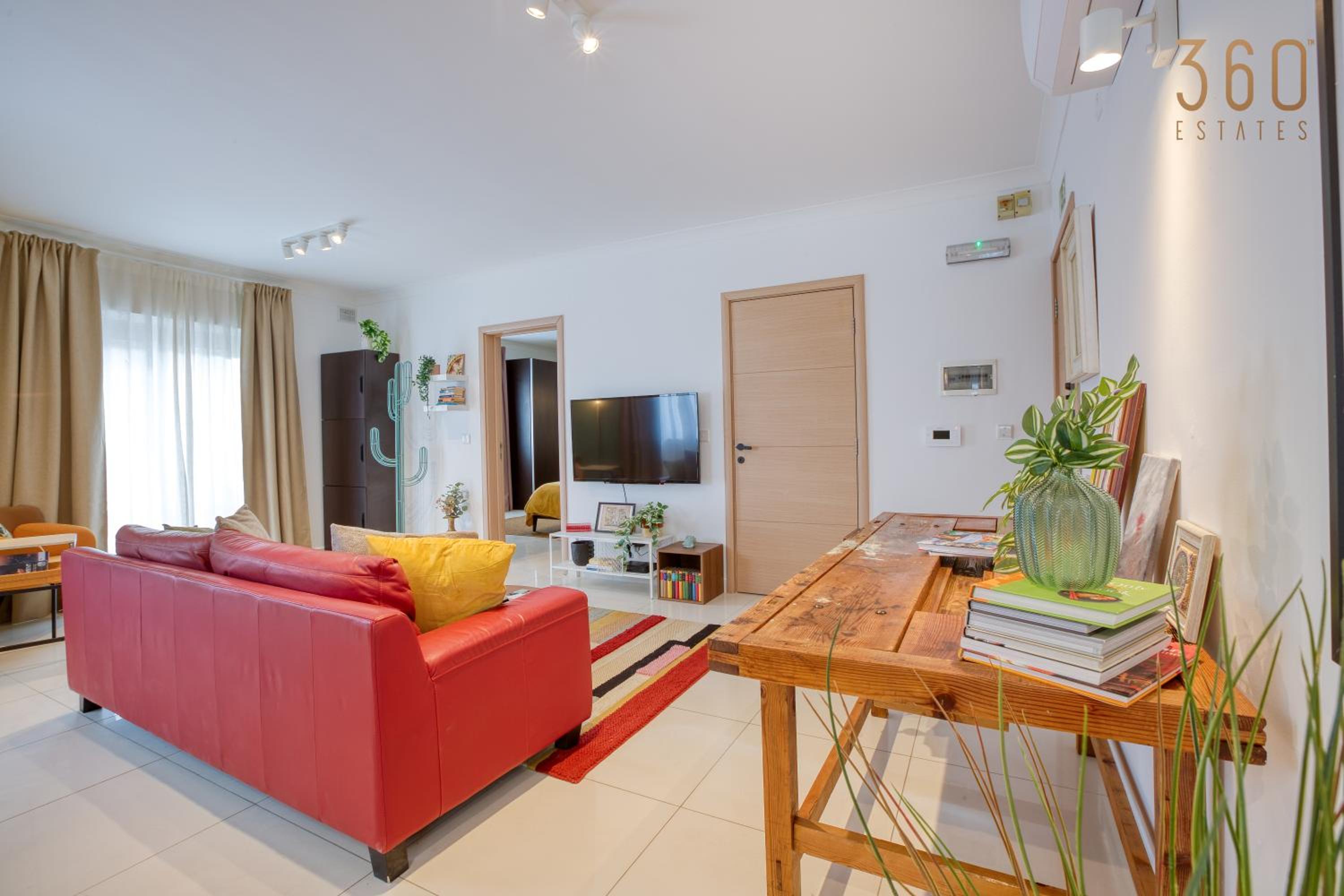 Seaside Charming and Stylish Apartment near St Julians by 360 Estates view 4
