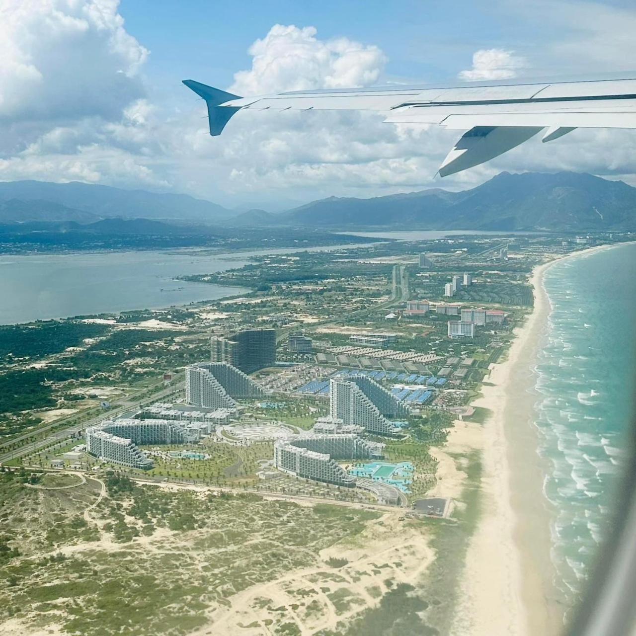 Deluxe Sea View Arena Cam Ranh view 3