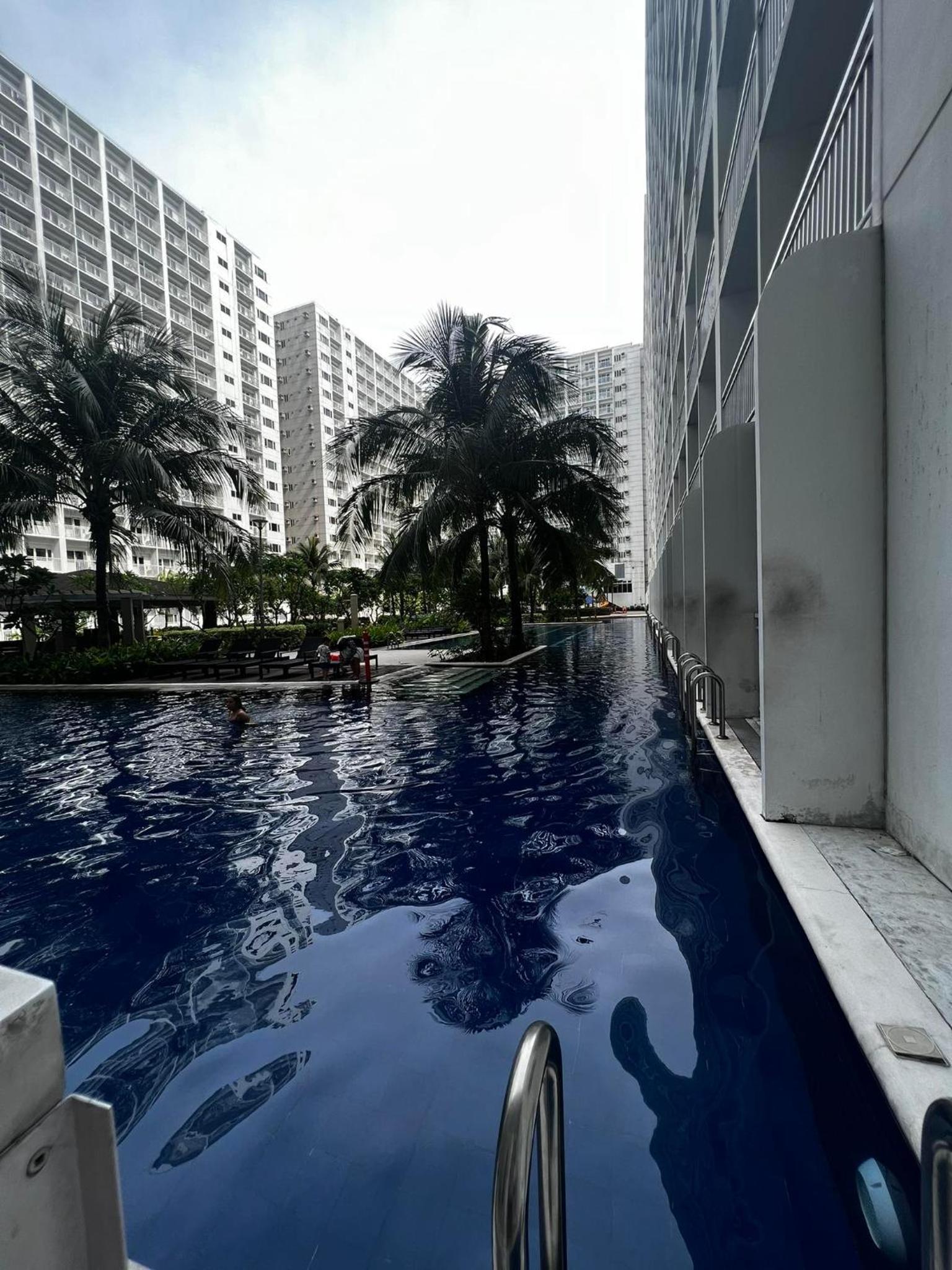 Shore 1 Residences near Mall of Asia staycation view 4
