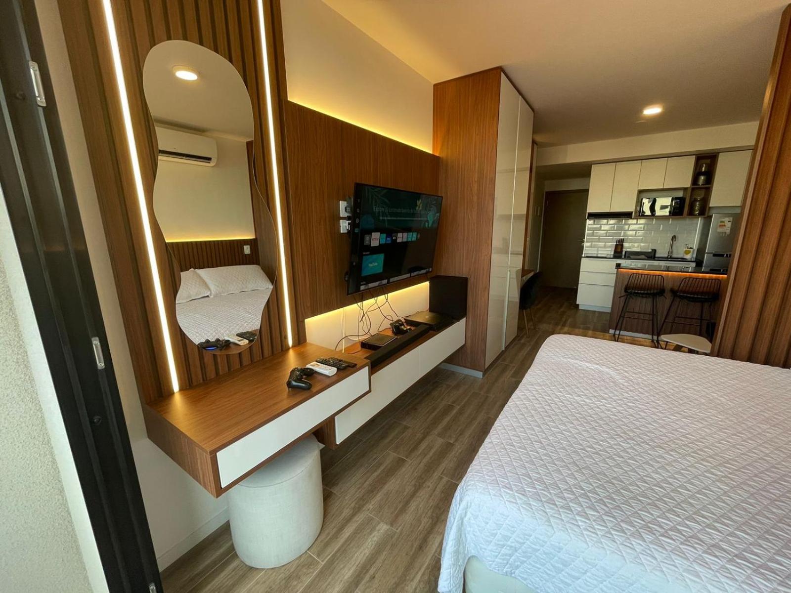 Play 4 y Cama King-Premium Estudio
