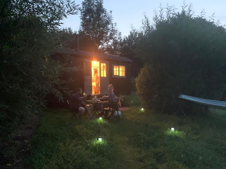 Newton Abbot Vacations - Rushford Shepherd's Hut - Property Image 5