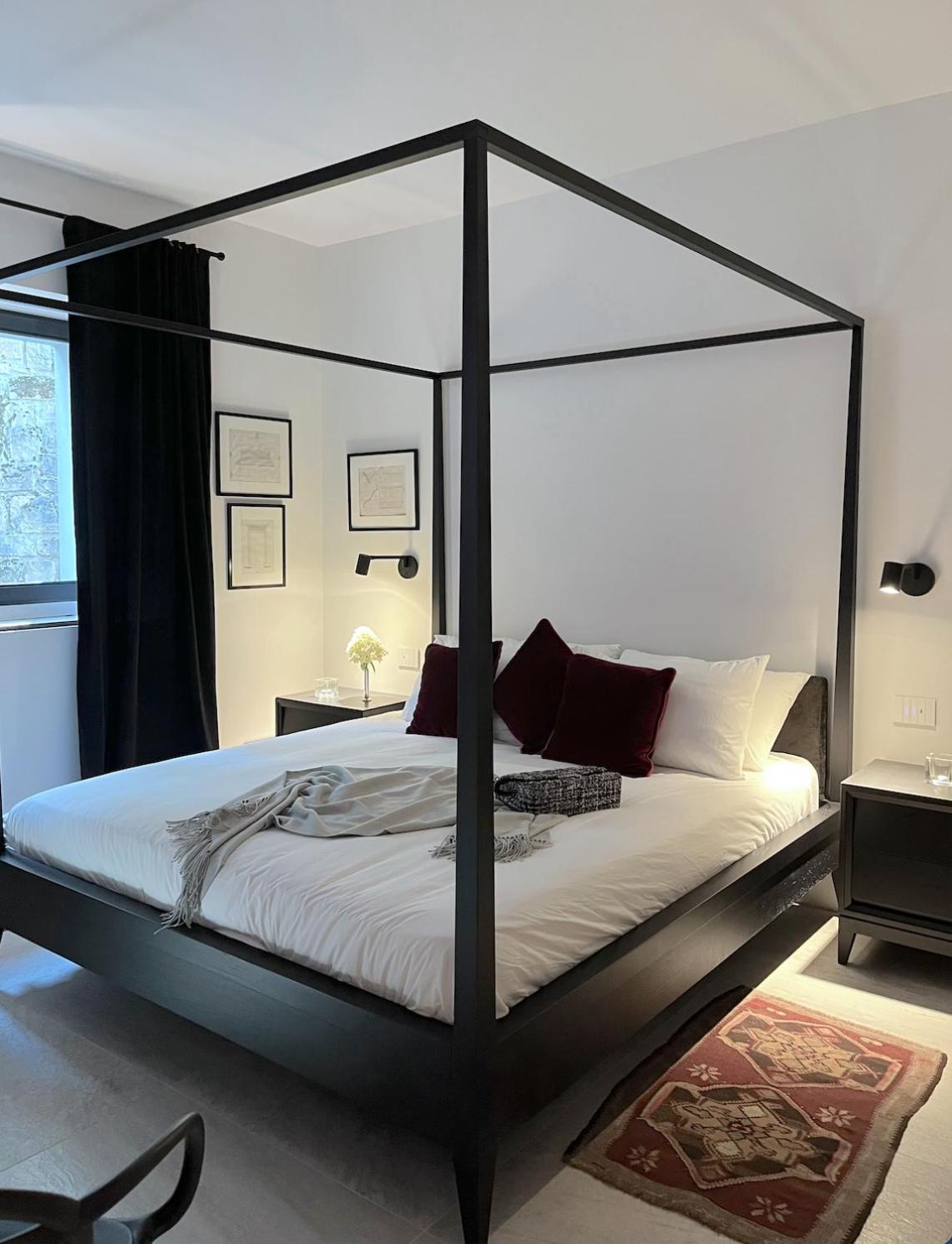 The Iconic Lodge photo 2