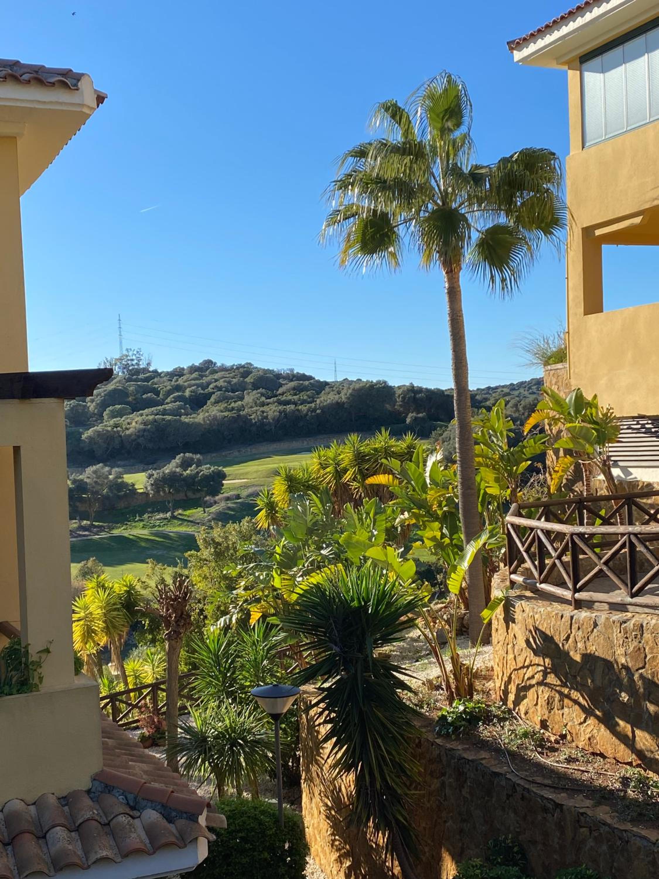 Sunny Retreat with Stunning View