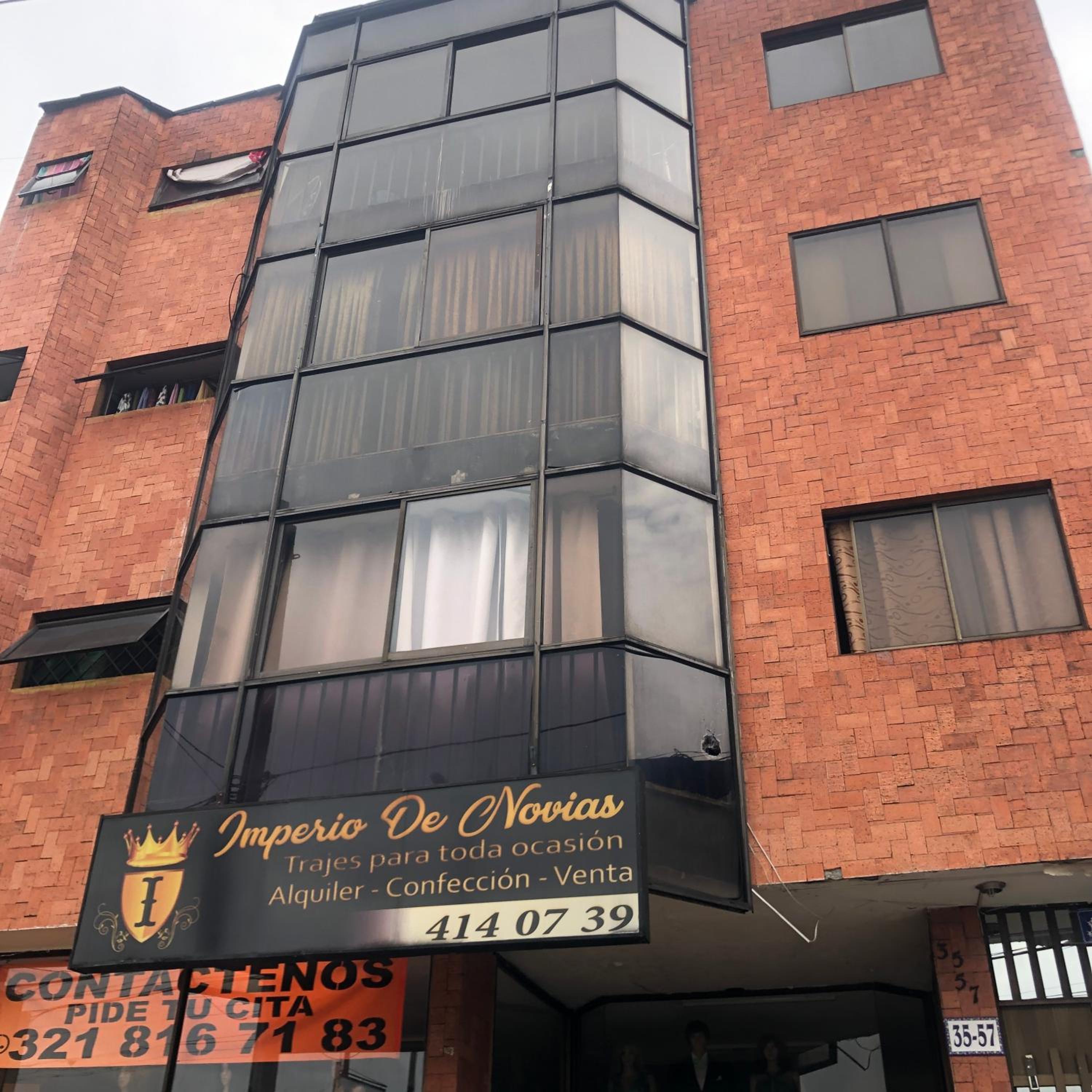 Céntrico apartamento y bien ubicado en laureles 202