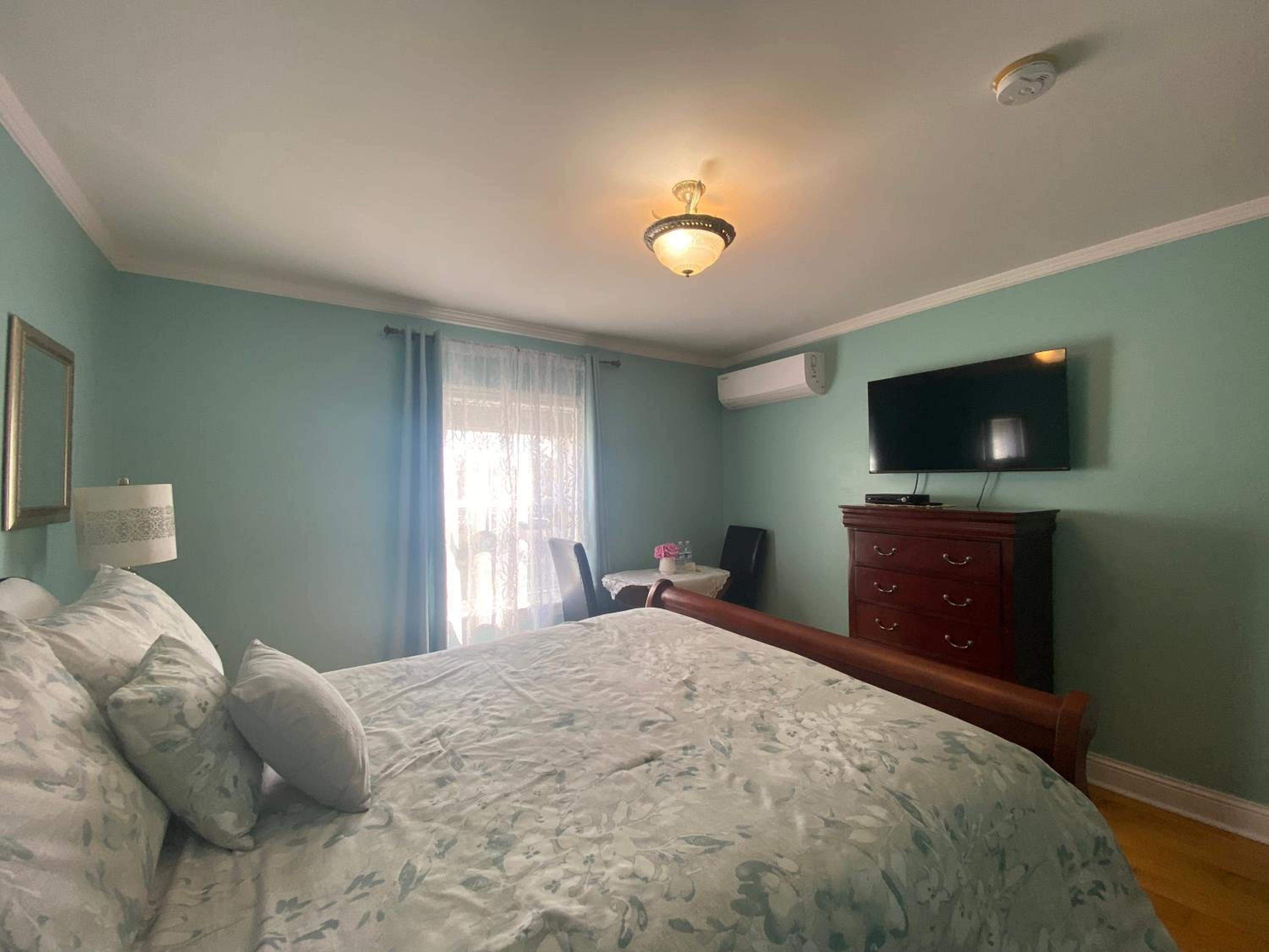 Charlottetown Vacations - Inn on the Harbour - Property Image 8