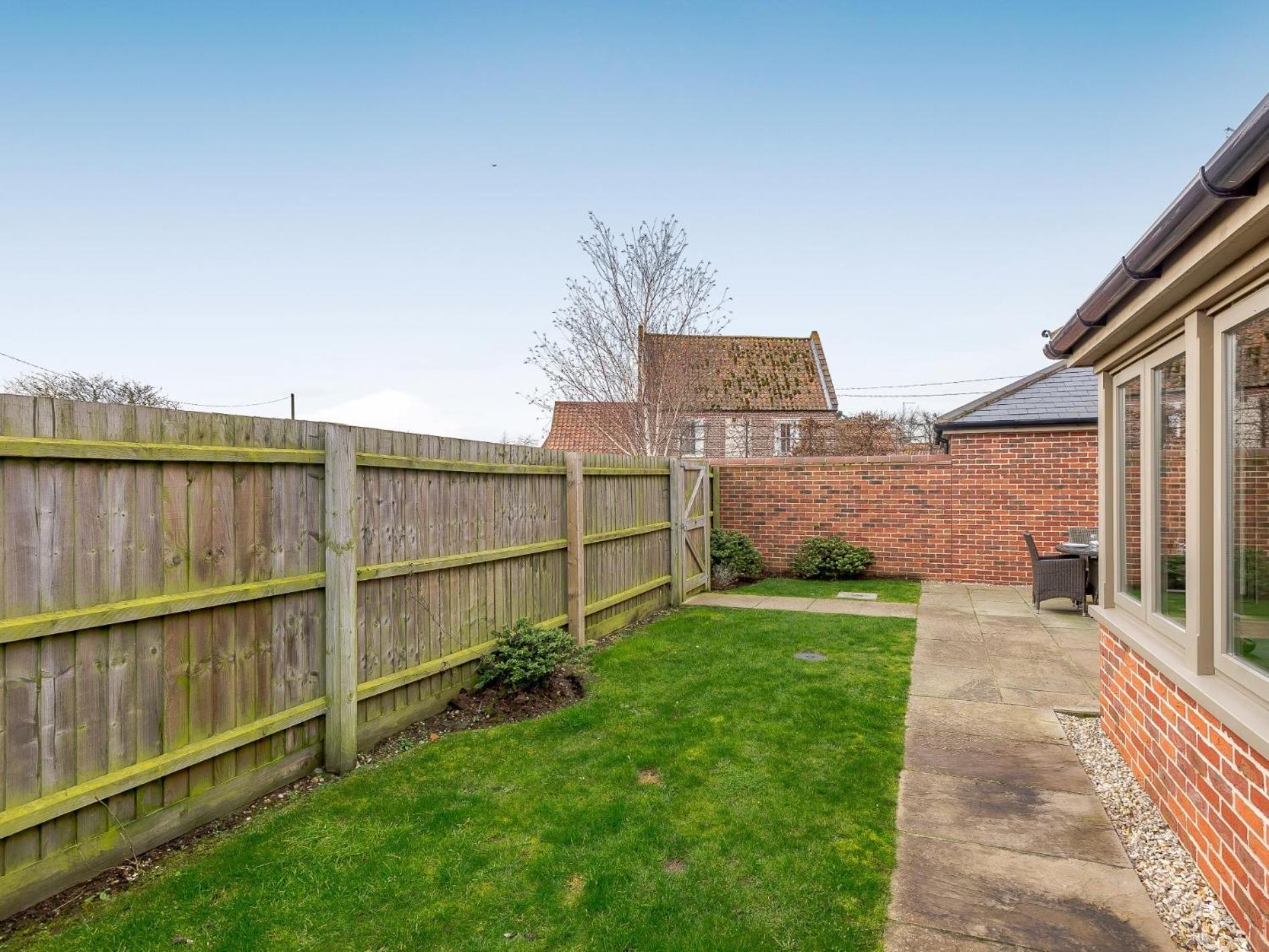 3 Bed in Burnham Deepdale oc-kt045 view 2